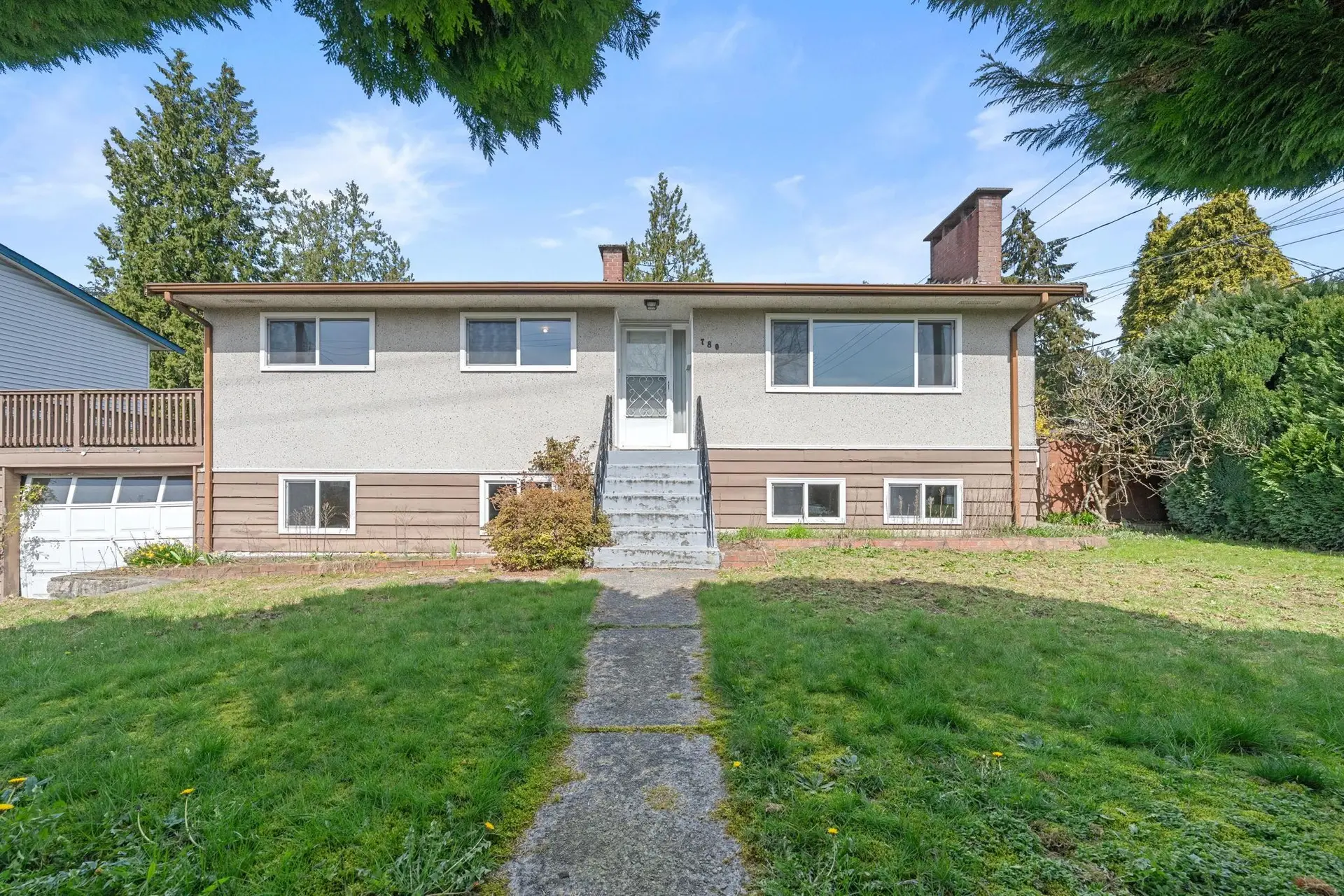 780 E 16th Street - Image 11