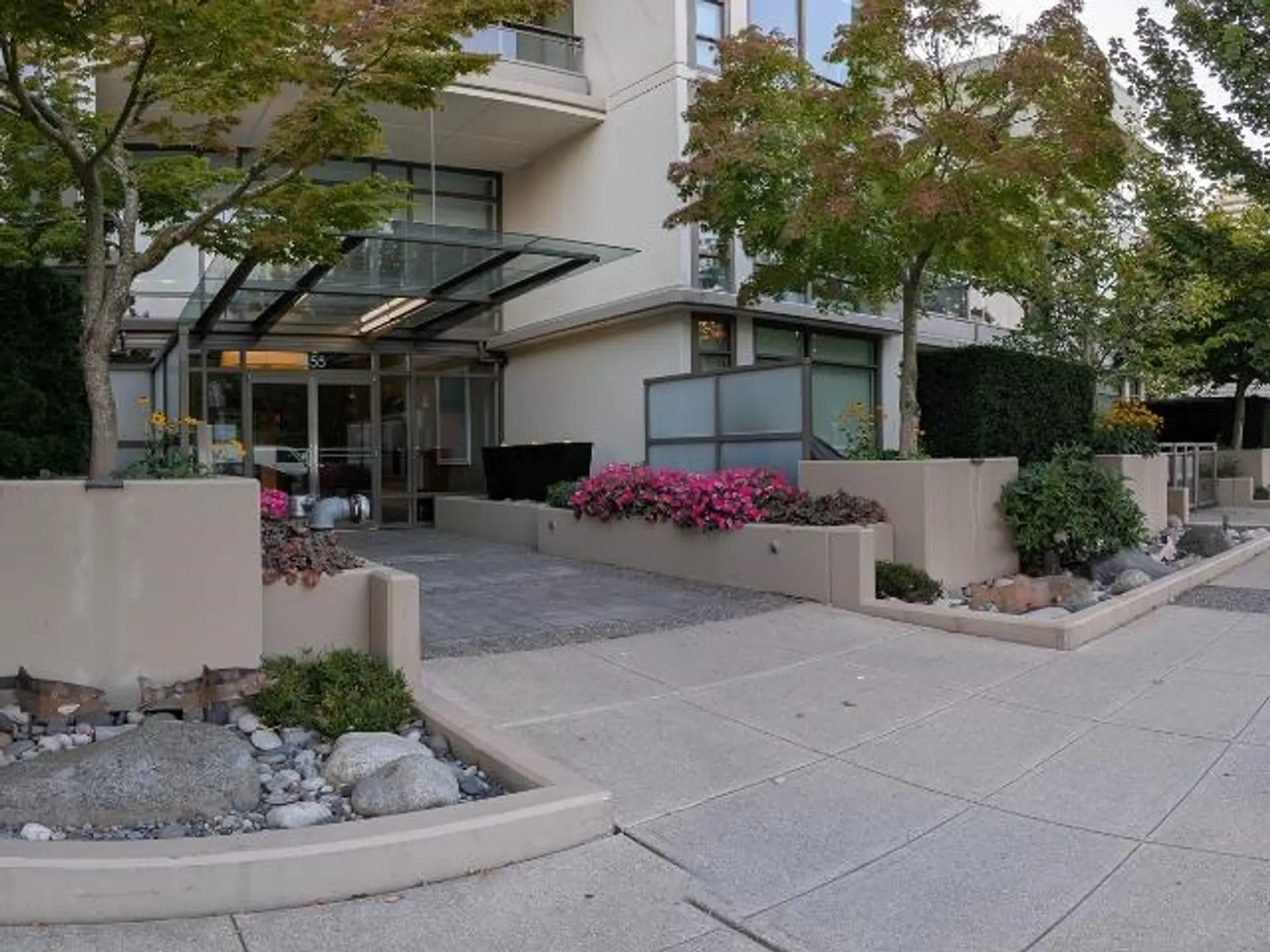 #1201 1455 George Street - Image 12