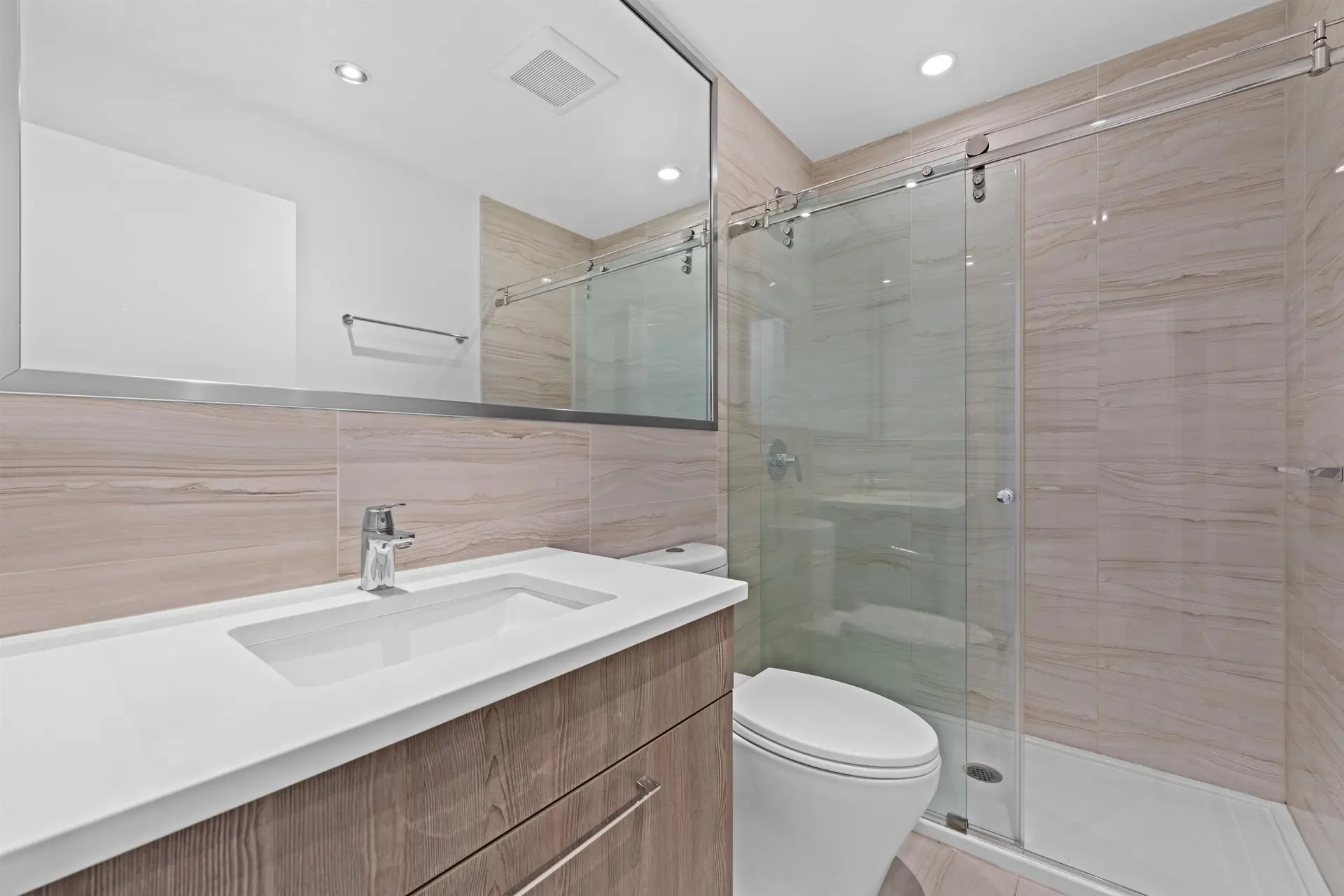 #508 691 North Road - Image 11