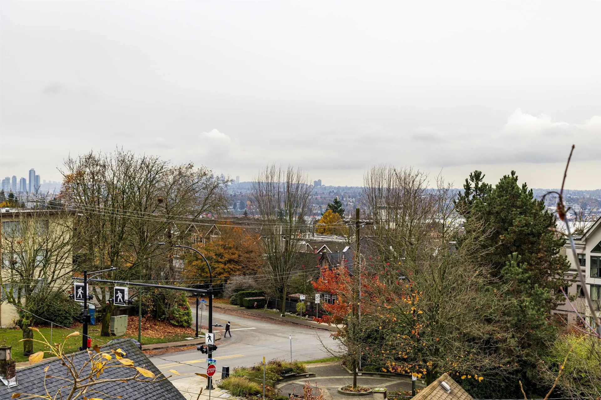 #PH7 1033 St Georges Avenue - Image 6