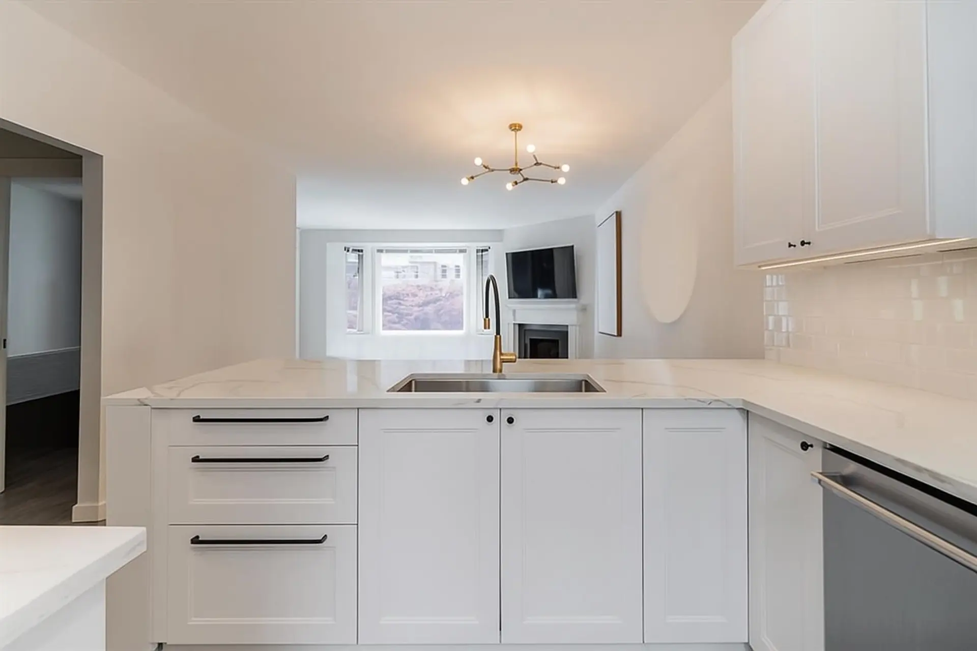 #307 15300 17 Avenue - Image 4