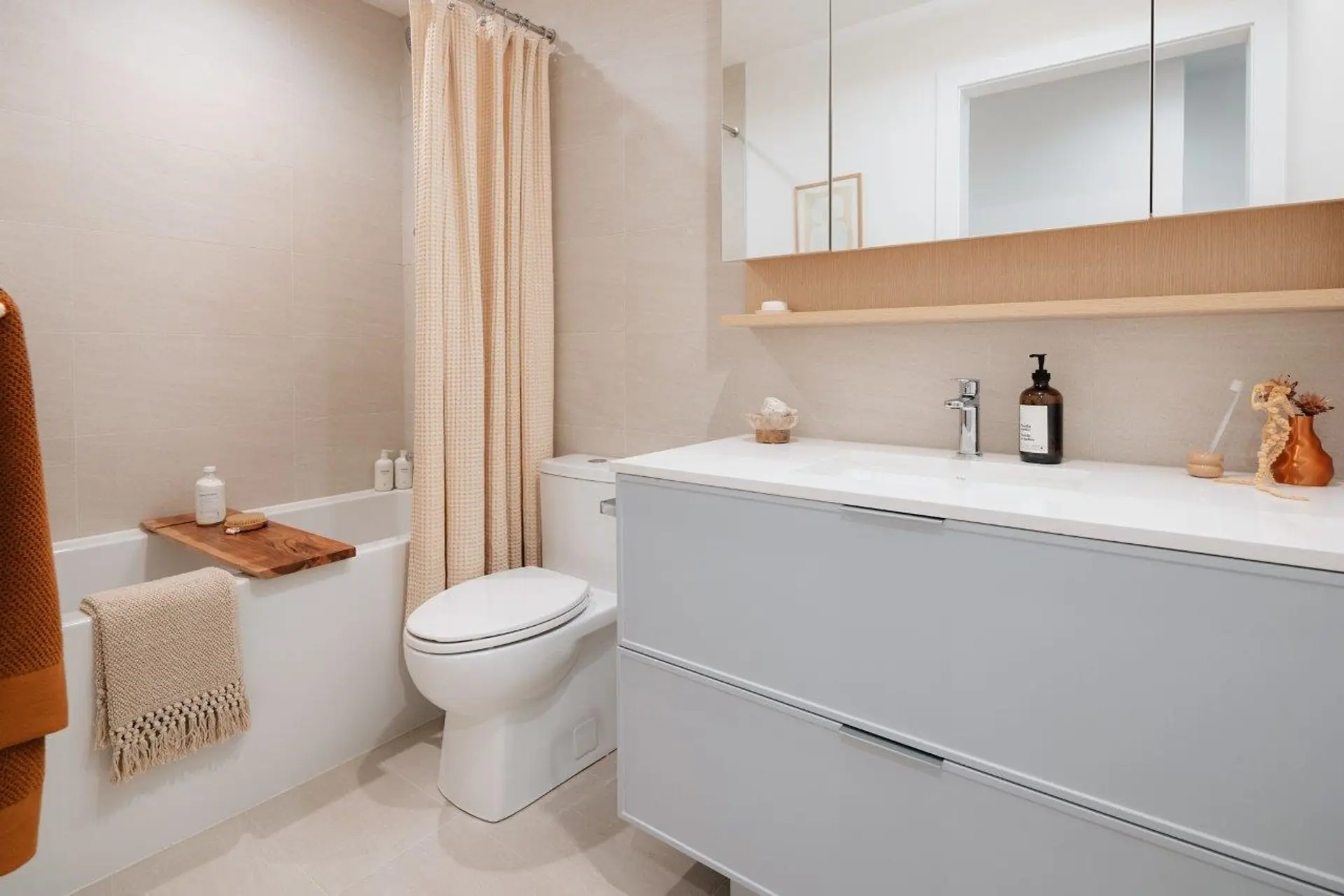 Property at #201 3633 WILLINGDON AVENUE, Burnaby, BC