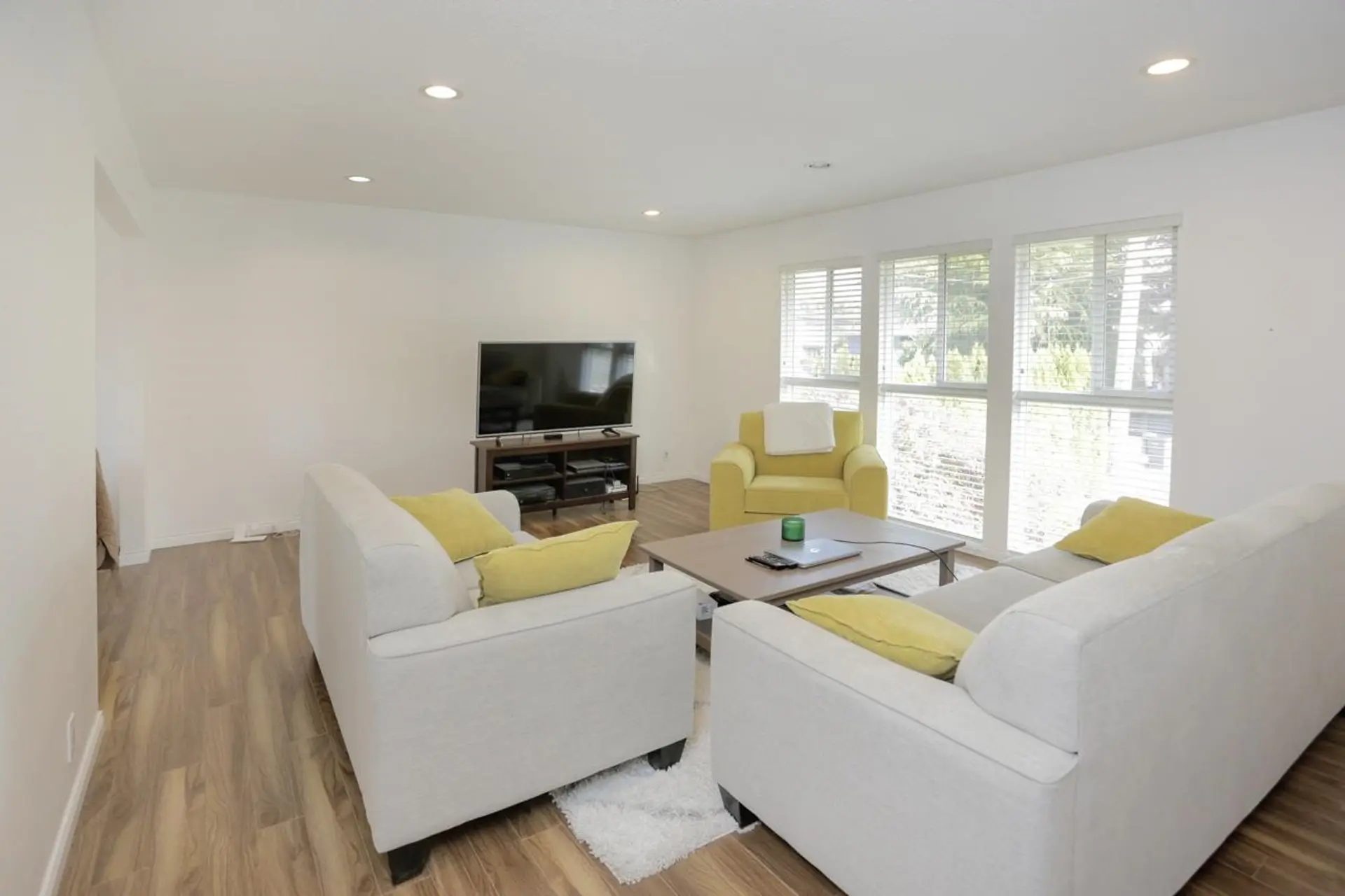 619 Adler Avenue - Image 5