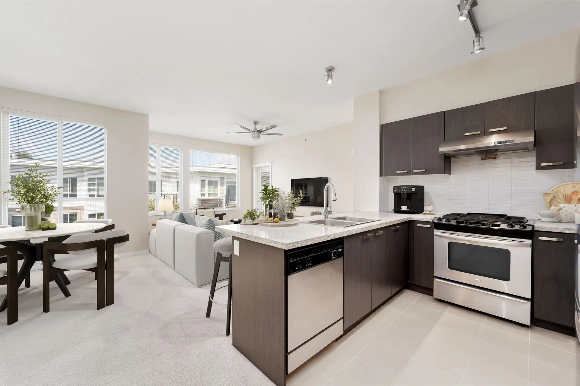 #420 9399 Tomicki Avenue - Image 3
