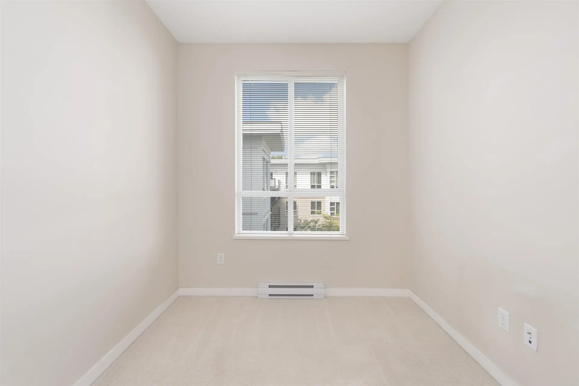 #420 9399 Tomicki Avenue - Image 9