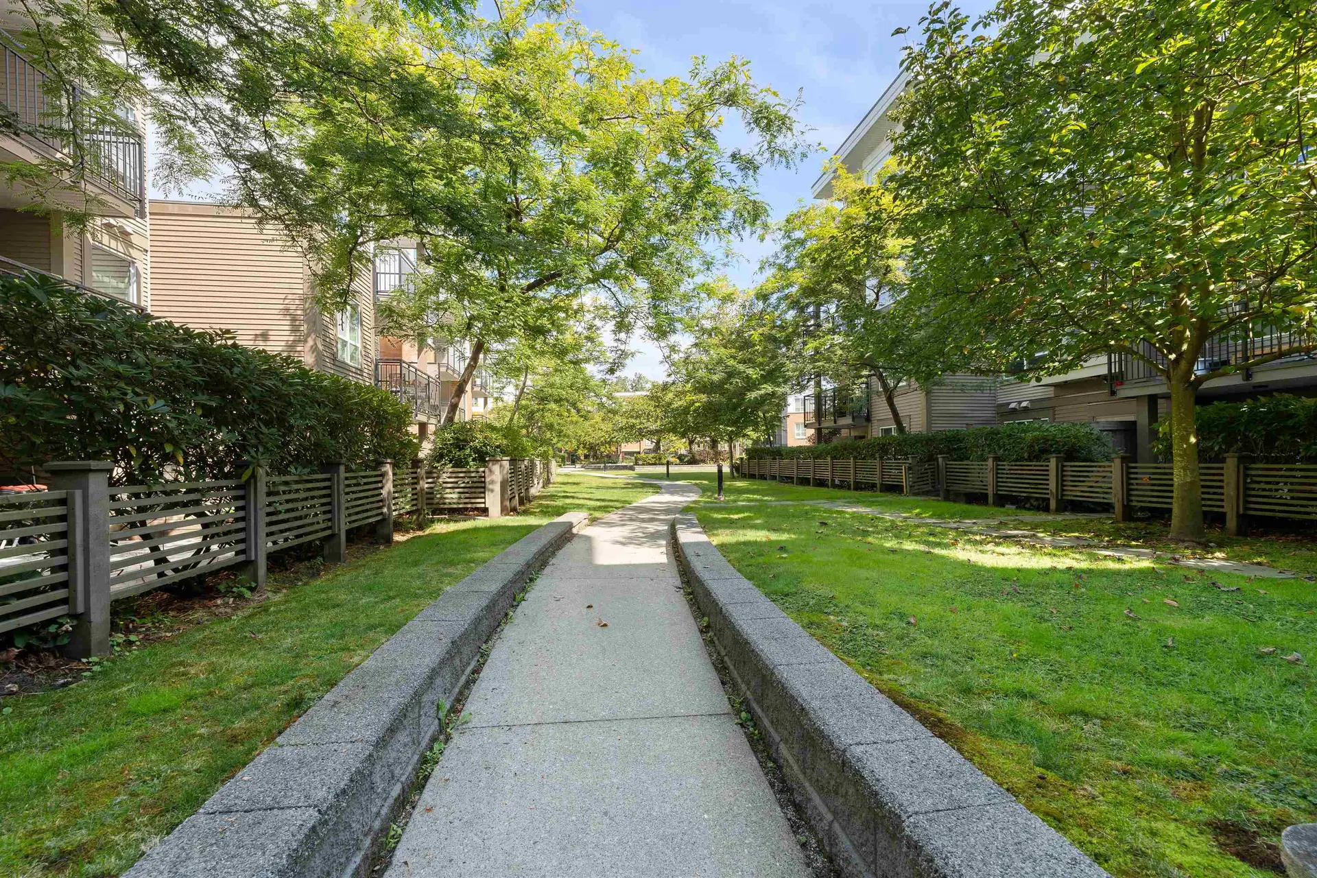 #420 9399 Tomicki Avenue - Image 15