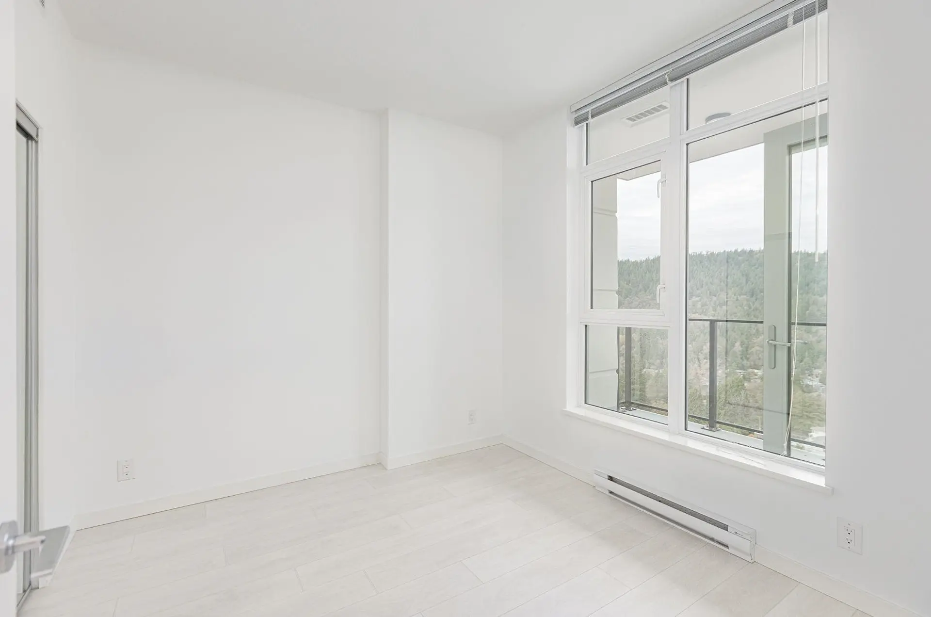 #1705 691 North Road - Image 13
