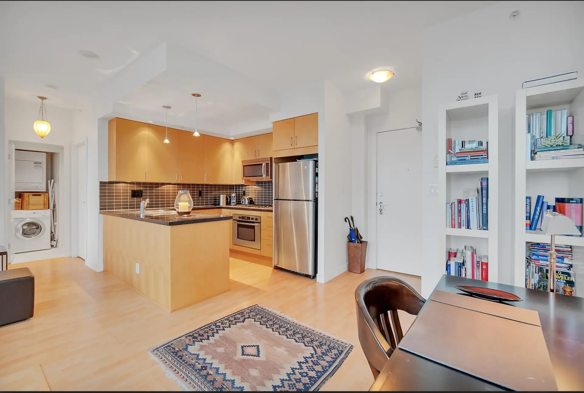 #1907 1050 Smithe Street - Image 13