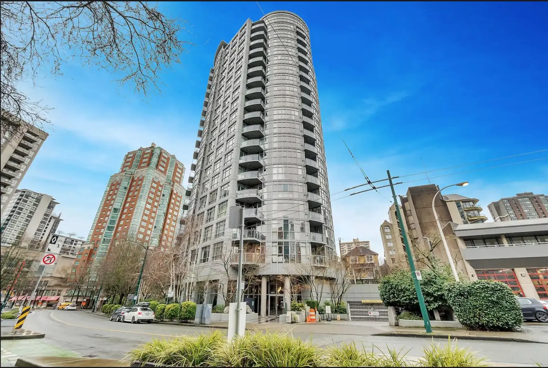 #1907 1050 Smithe Street - Image 1