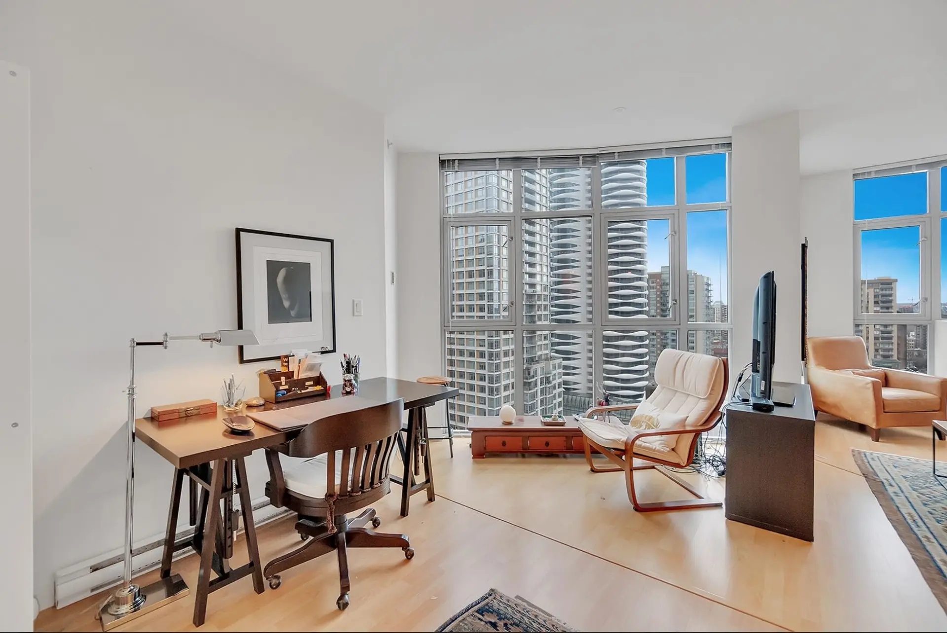 #1907 1050 Smithe Street - Image 9