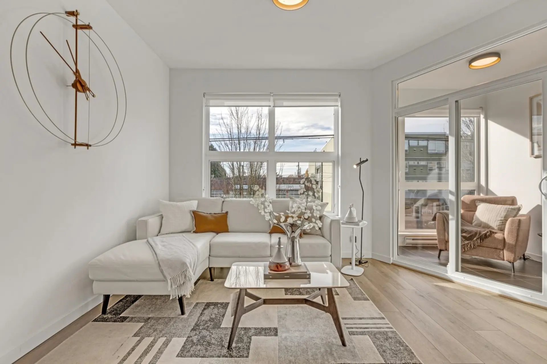 #207 2239 Kingsway - Image 4