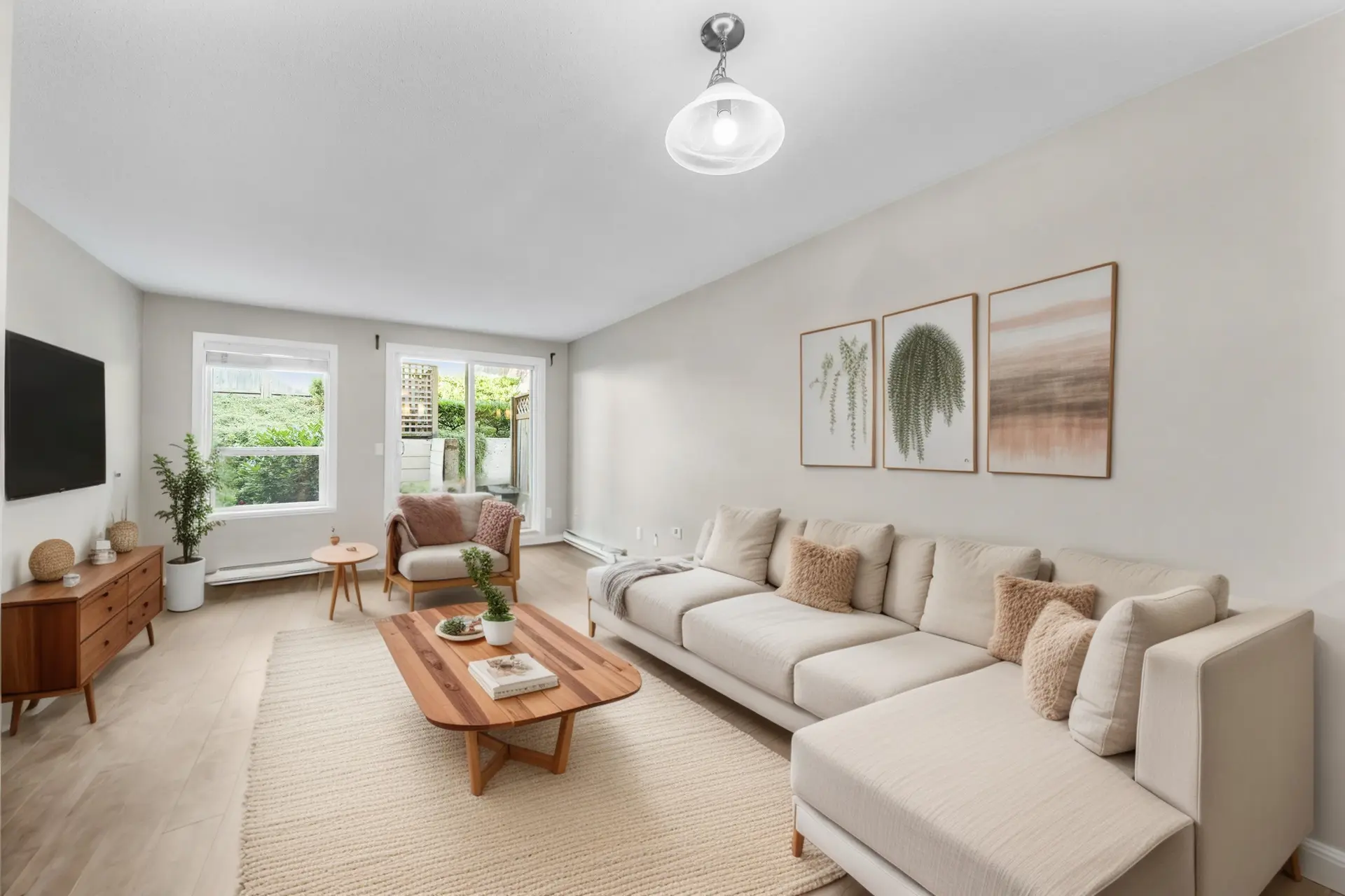 #215 450 Bromley Street - Image 1