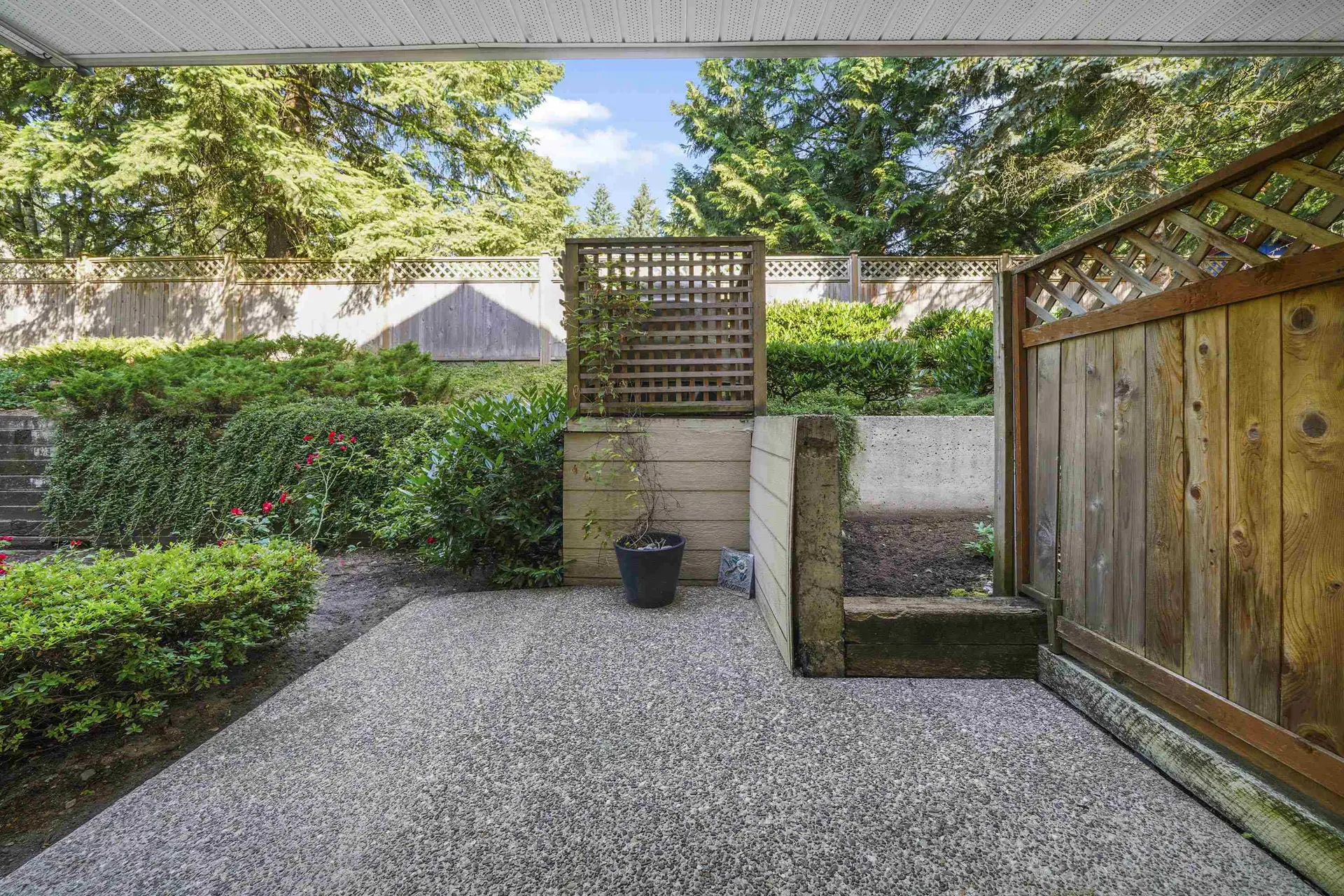 #215 450 Bromley Street - Image 14