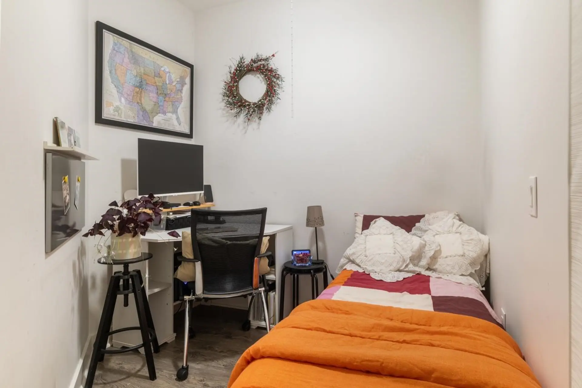 #212 733 W 14th Street - Image 12