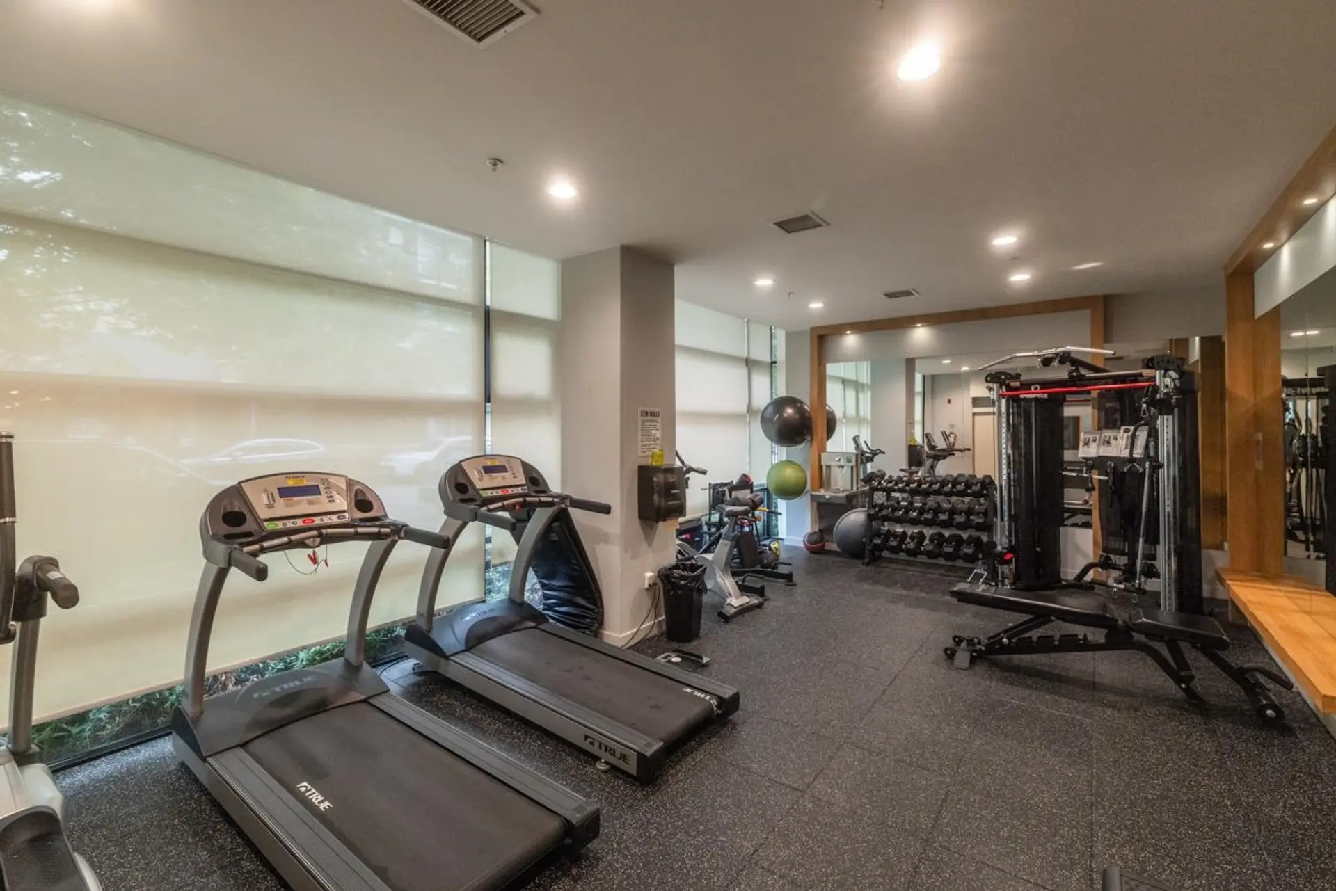 #212 733 W 14th Street - Image 14
