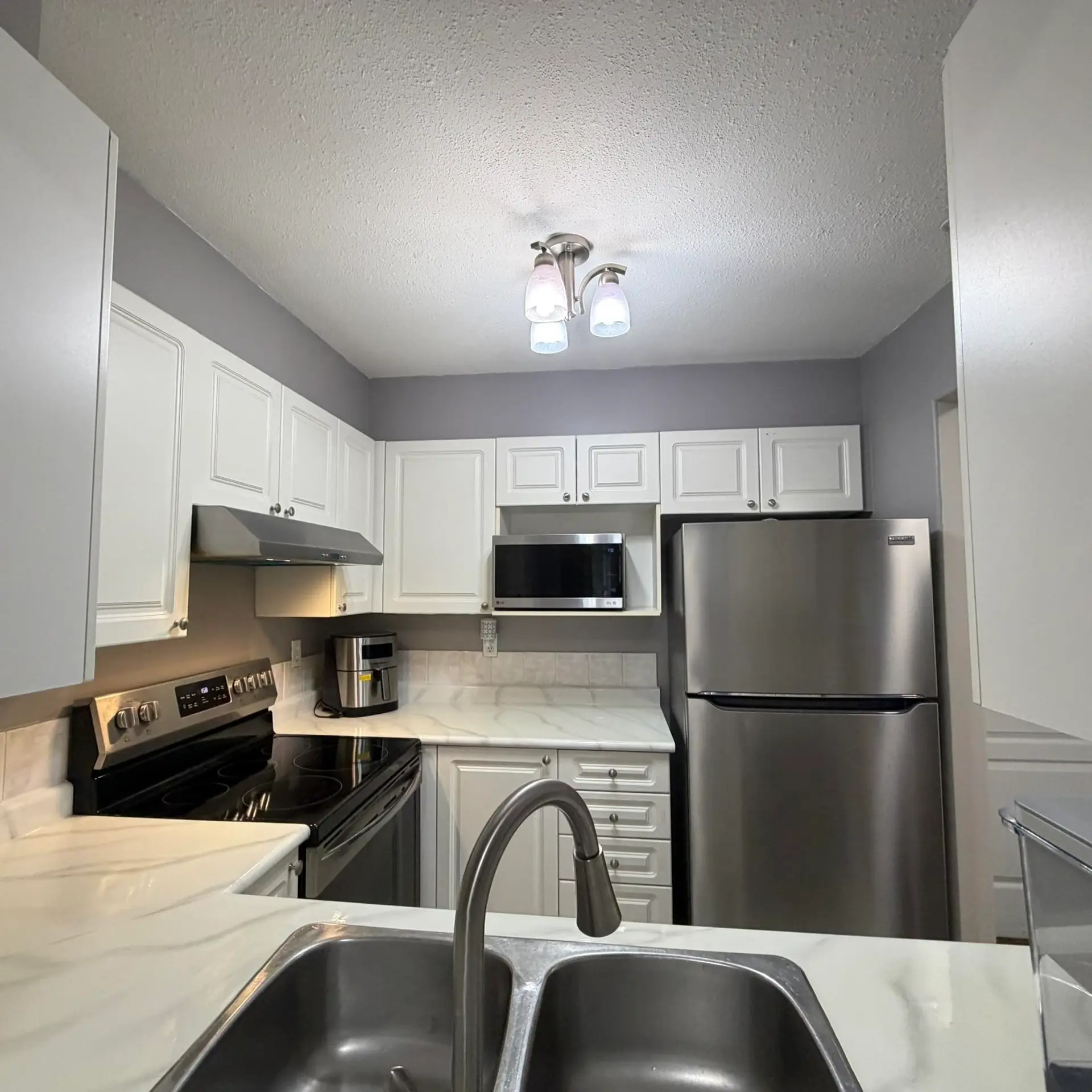 #409 9979 140 Street - Image 9