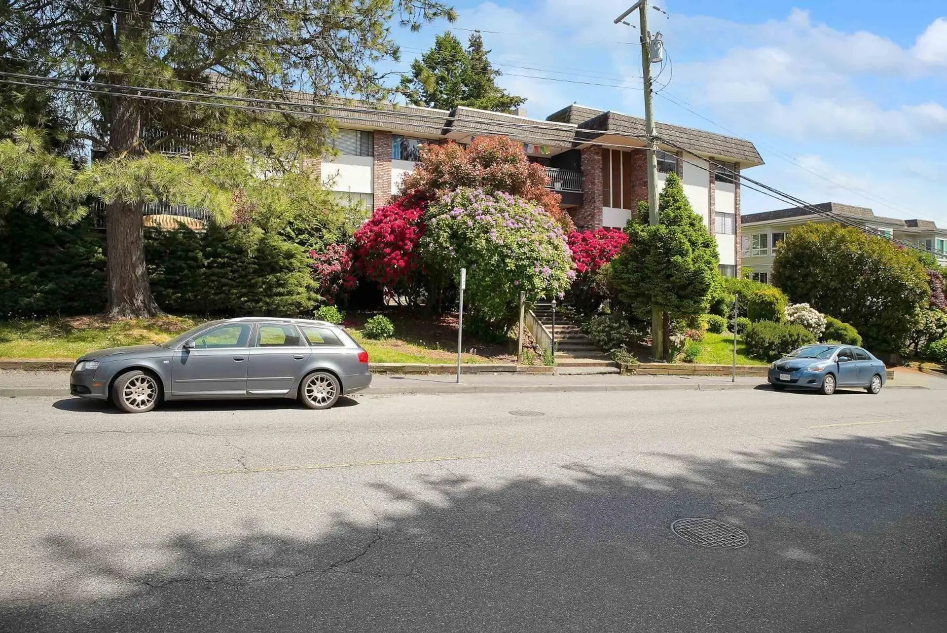 #105 1330 Martin Street - Image 1
