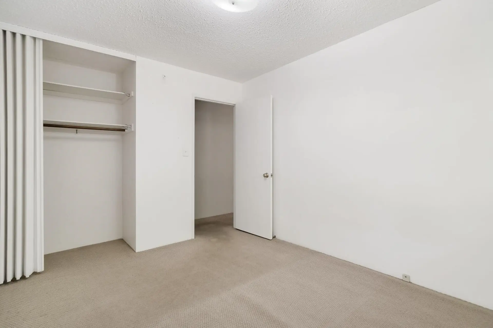 #105 1330 Martin Street - Image 9