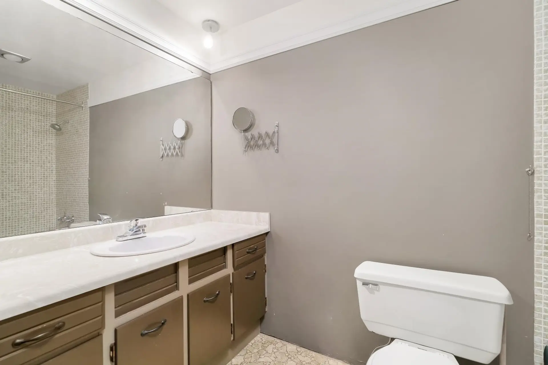 #105 1330 Martin Street - Image 10