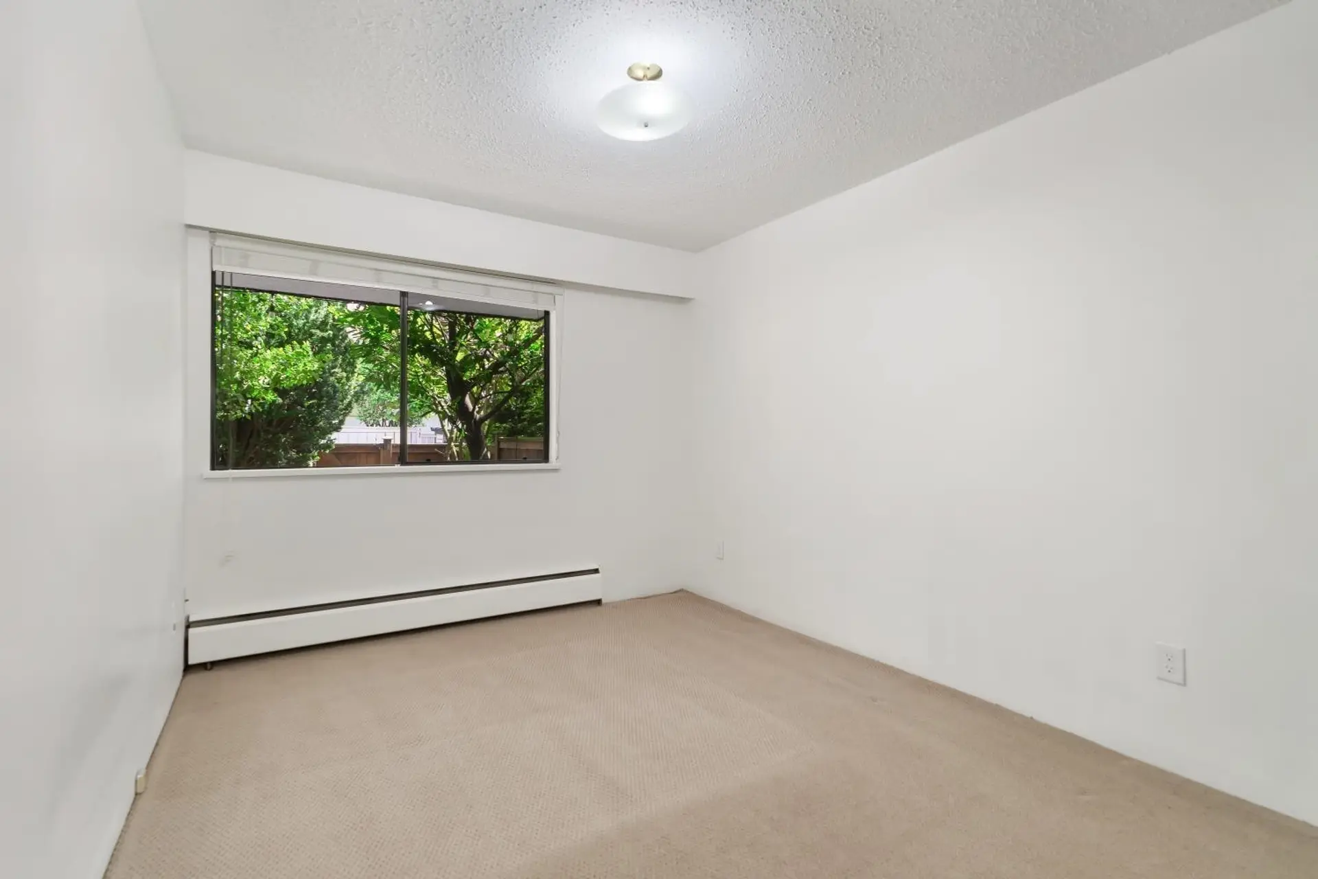 #105 1330 Martin Street - Image 8