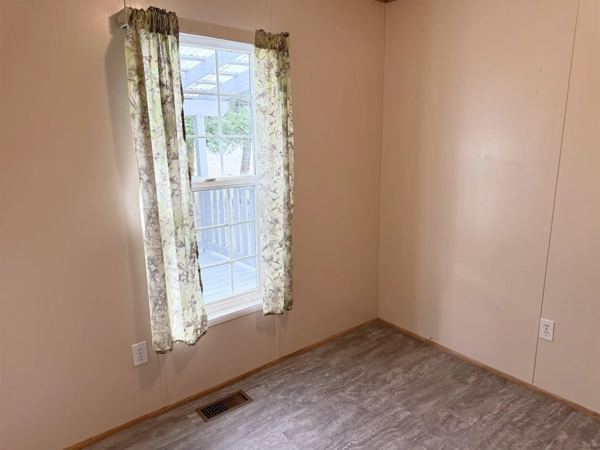 #96 1413 Sunshine Coast Highway - Image 14