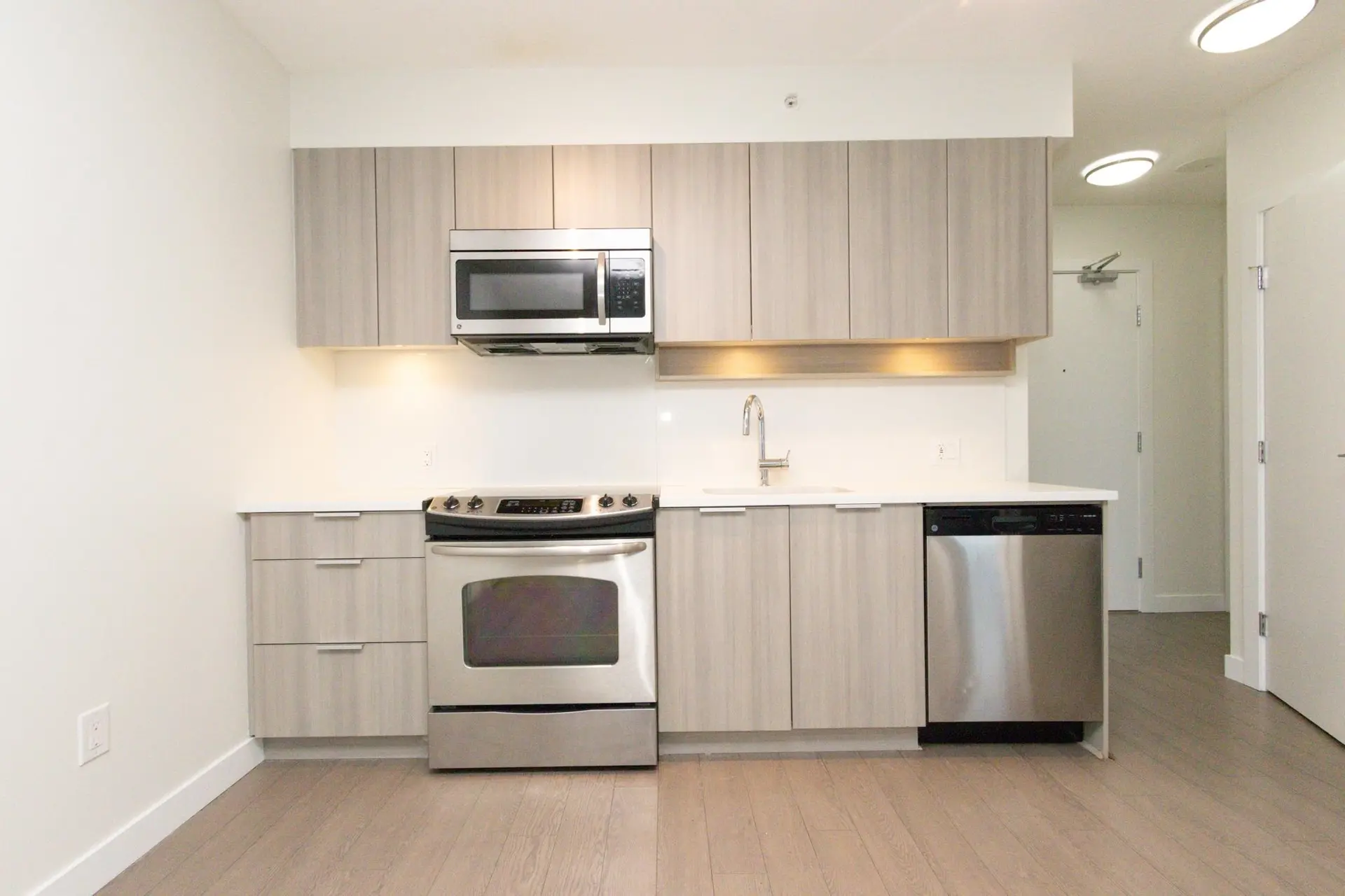 #1402 13308 Central Avenue - Image 2