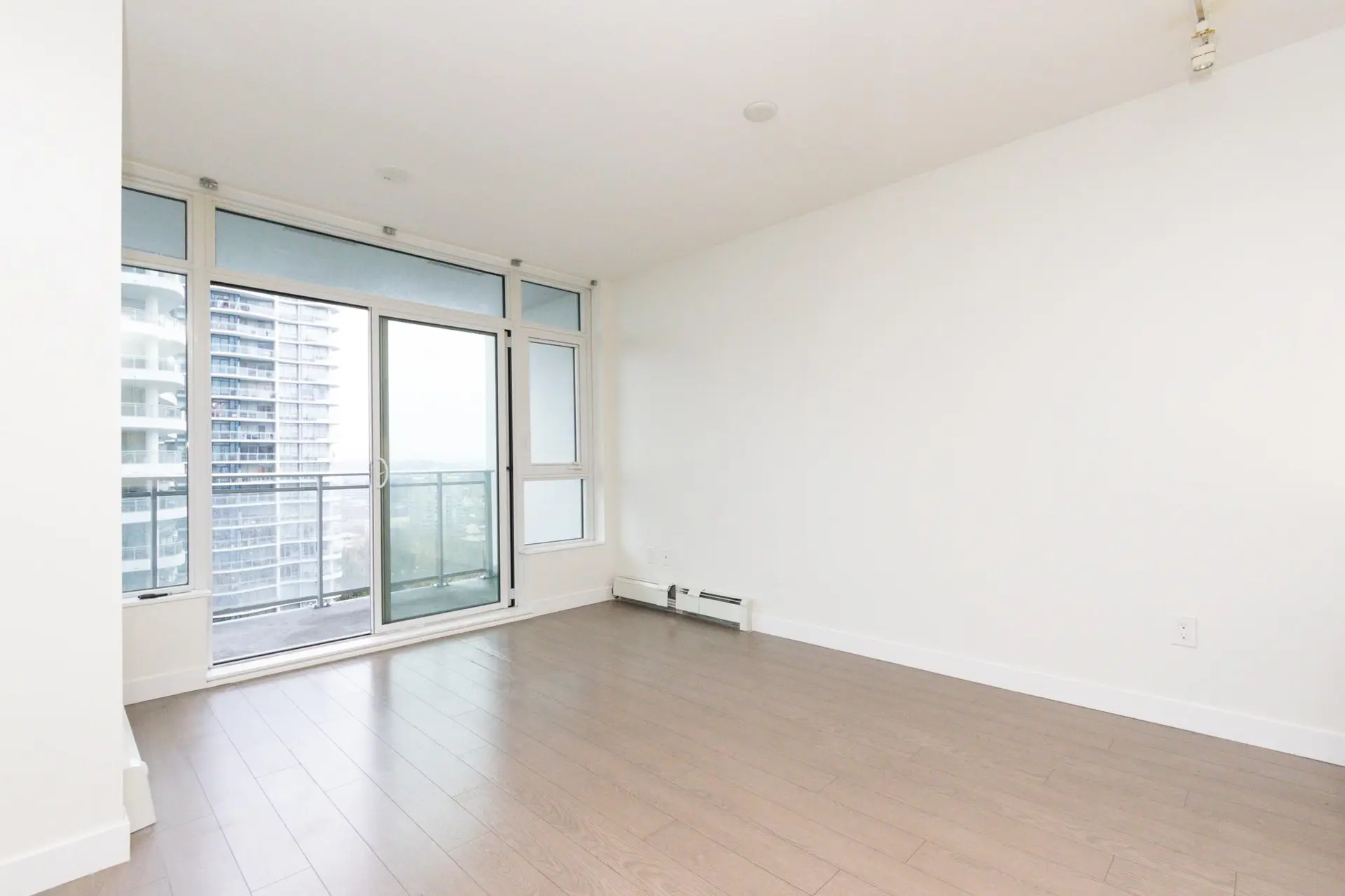 #1402 13308 Central Avenue - Image 3