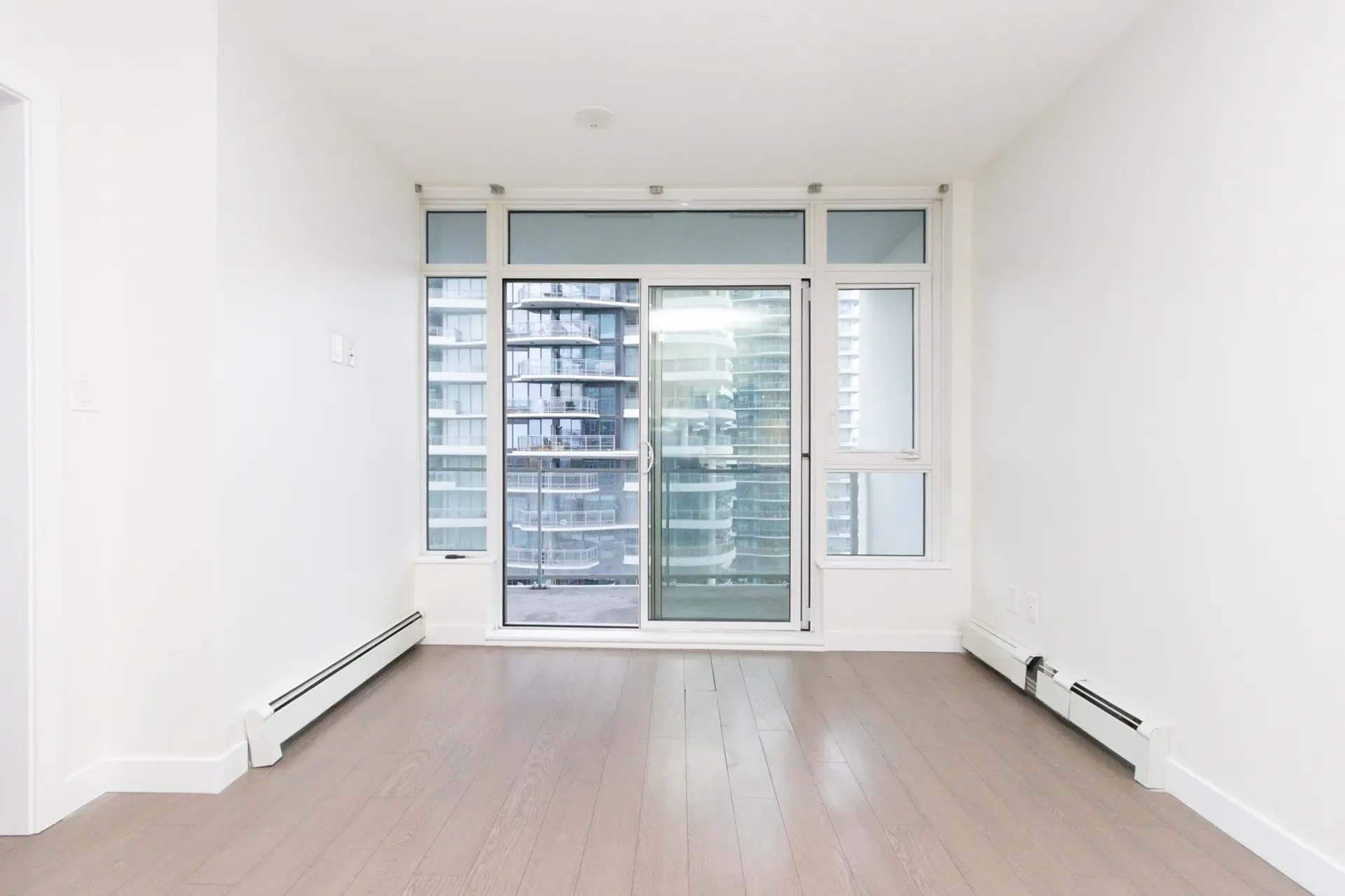 #1402 13308 Central Avenue - Image 5