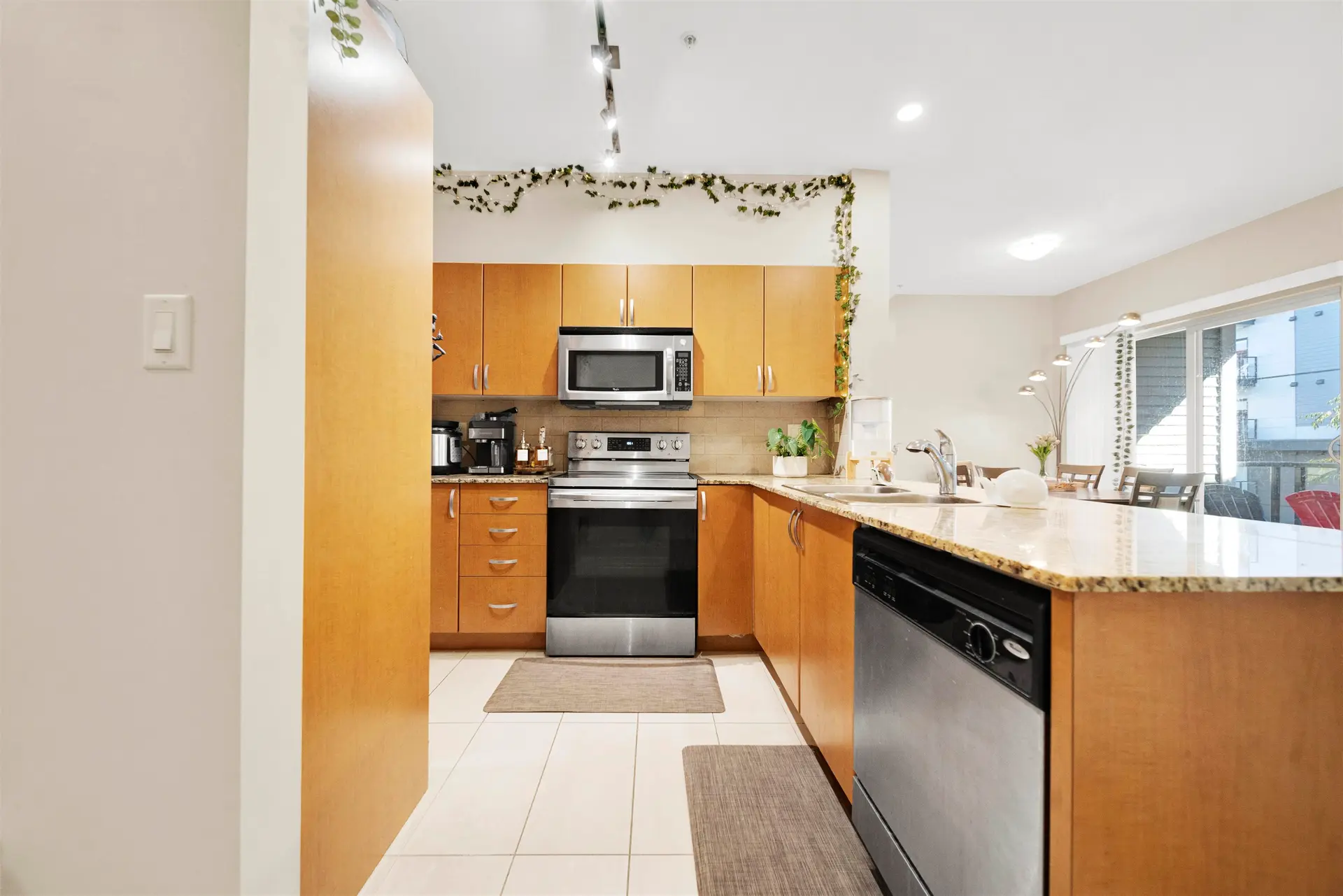 Property at #309 13789 107A AVENUE, Surrey, BC