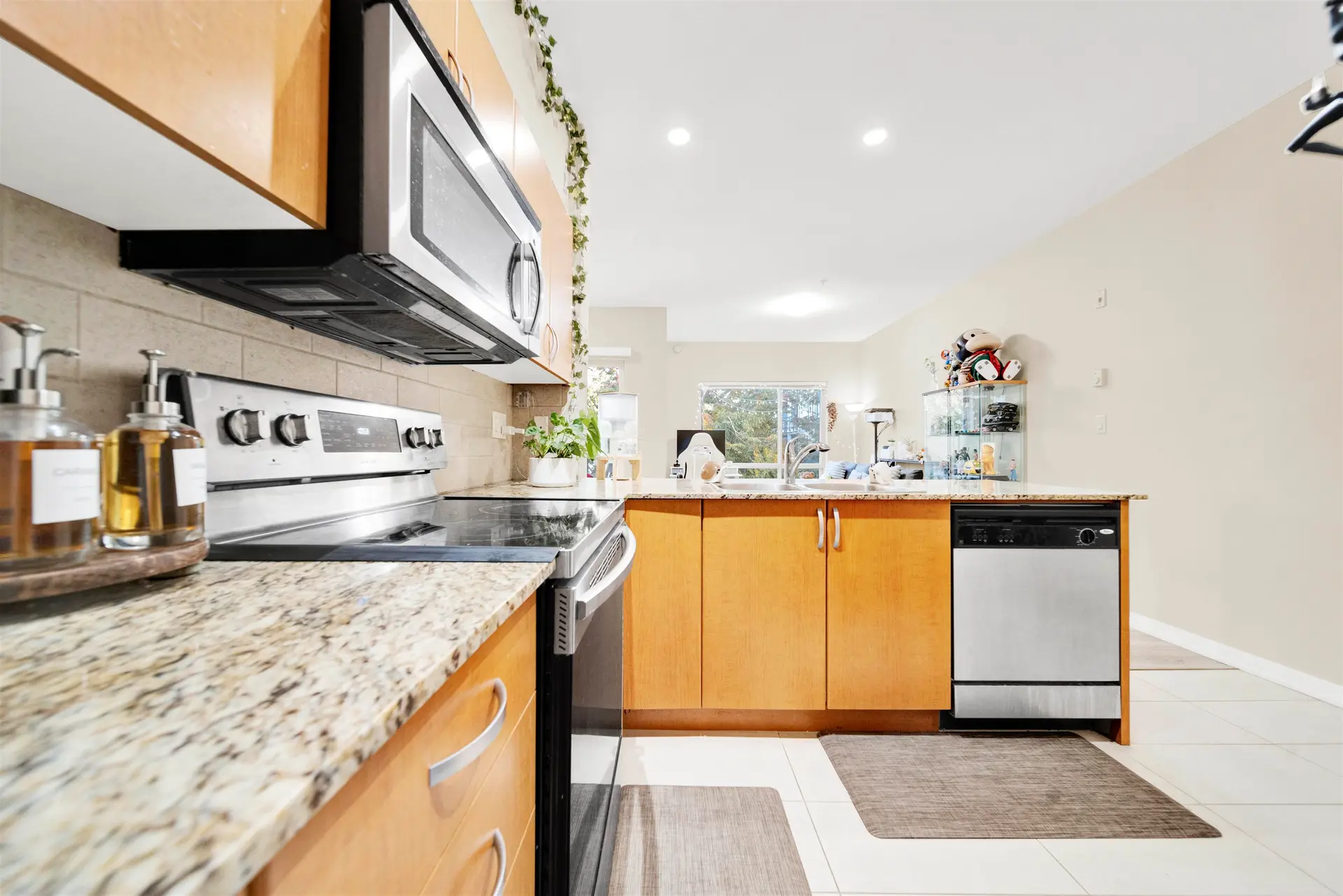 Property at #309 13789 107A AVENUE, Surrey, BC