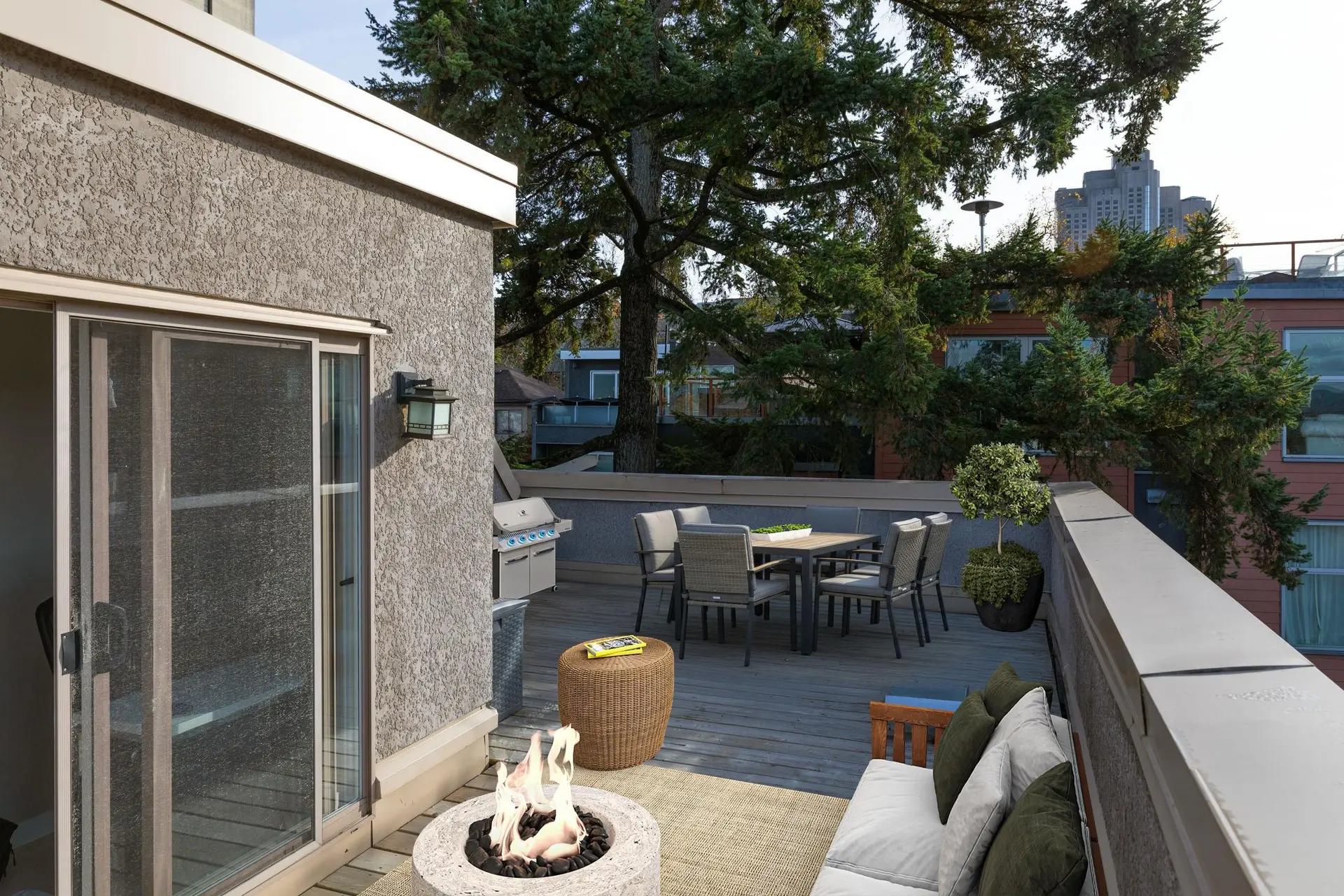#51 870 W 7th Avenue - Image 2