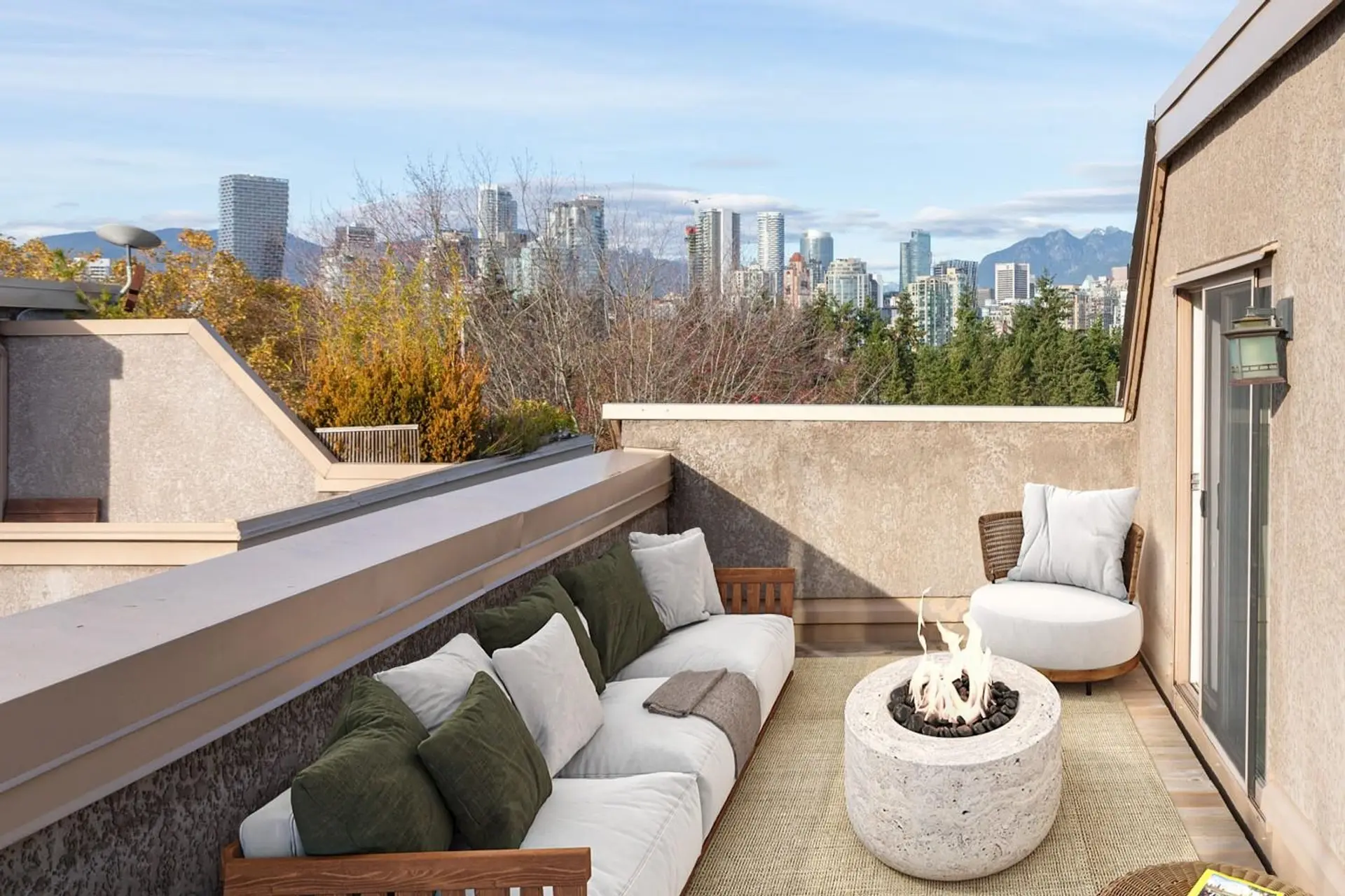 #51 870 W 7th Avenue - Image 3