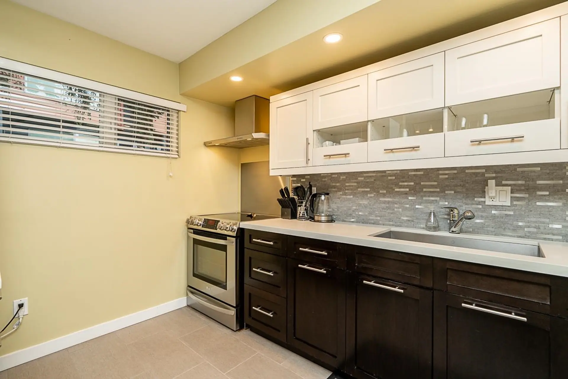 #51 870 W 7th Avenue - Image 5