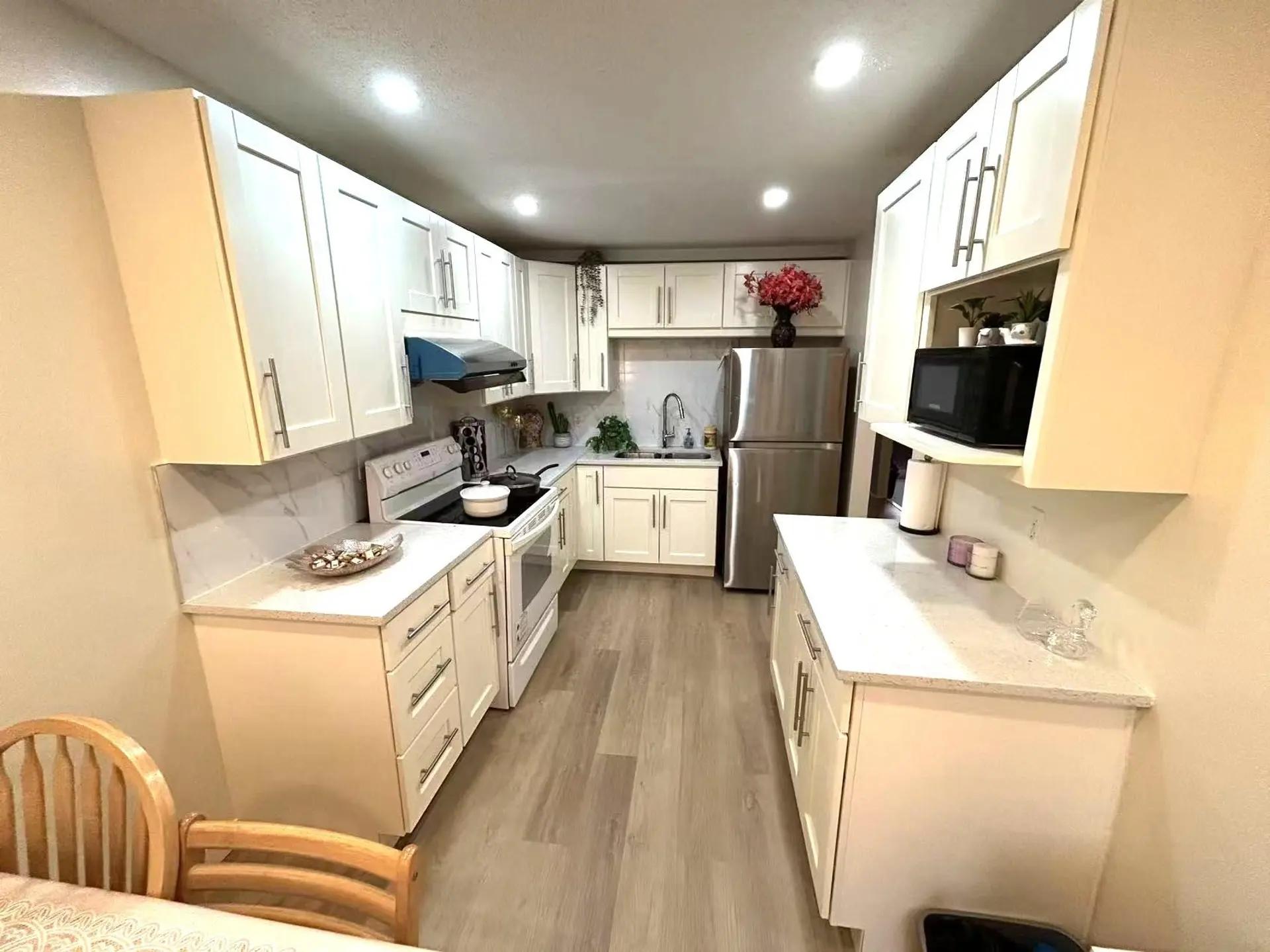 3638 Hennepin Avenue - Image 3