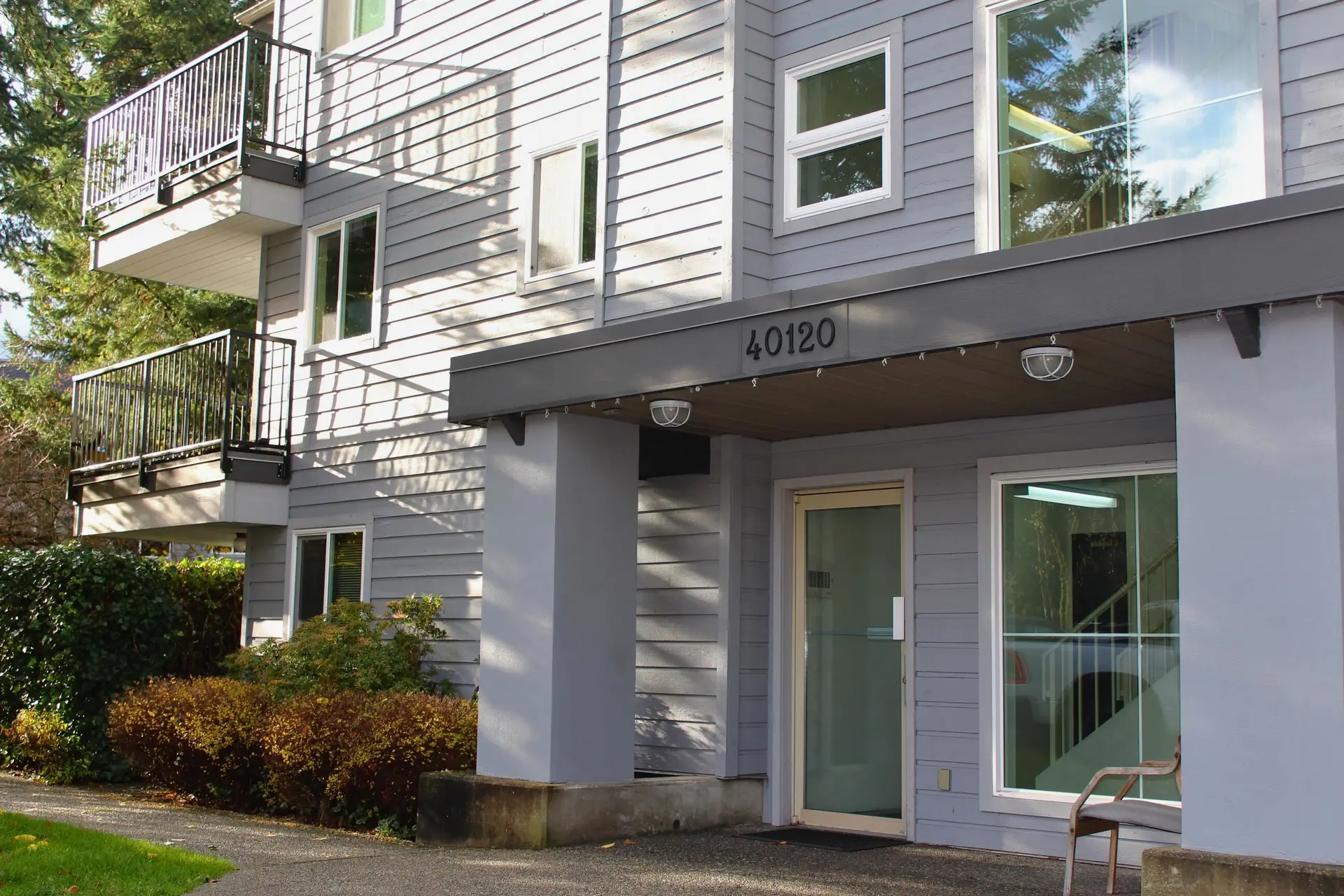 #B108 40120 Willow Crescent - Image 1