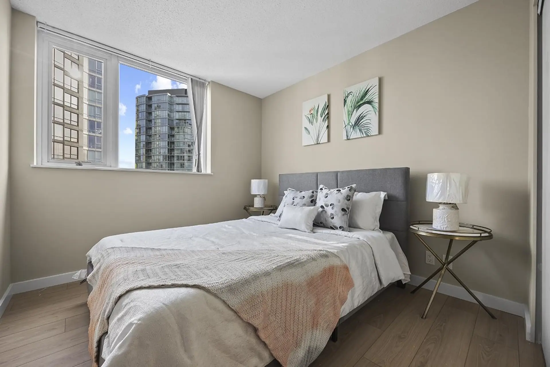 #2606 583 Beach Crescent - Image 10