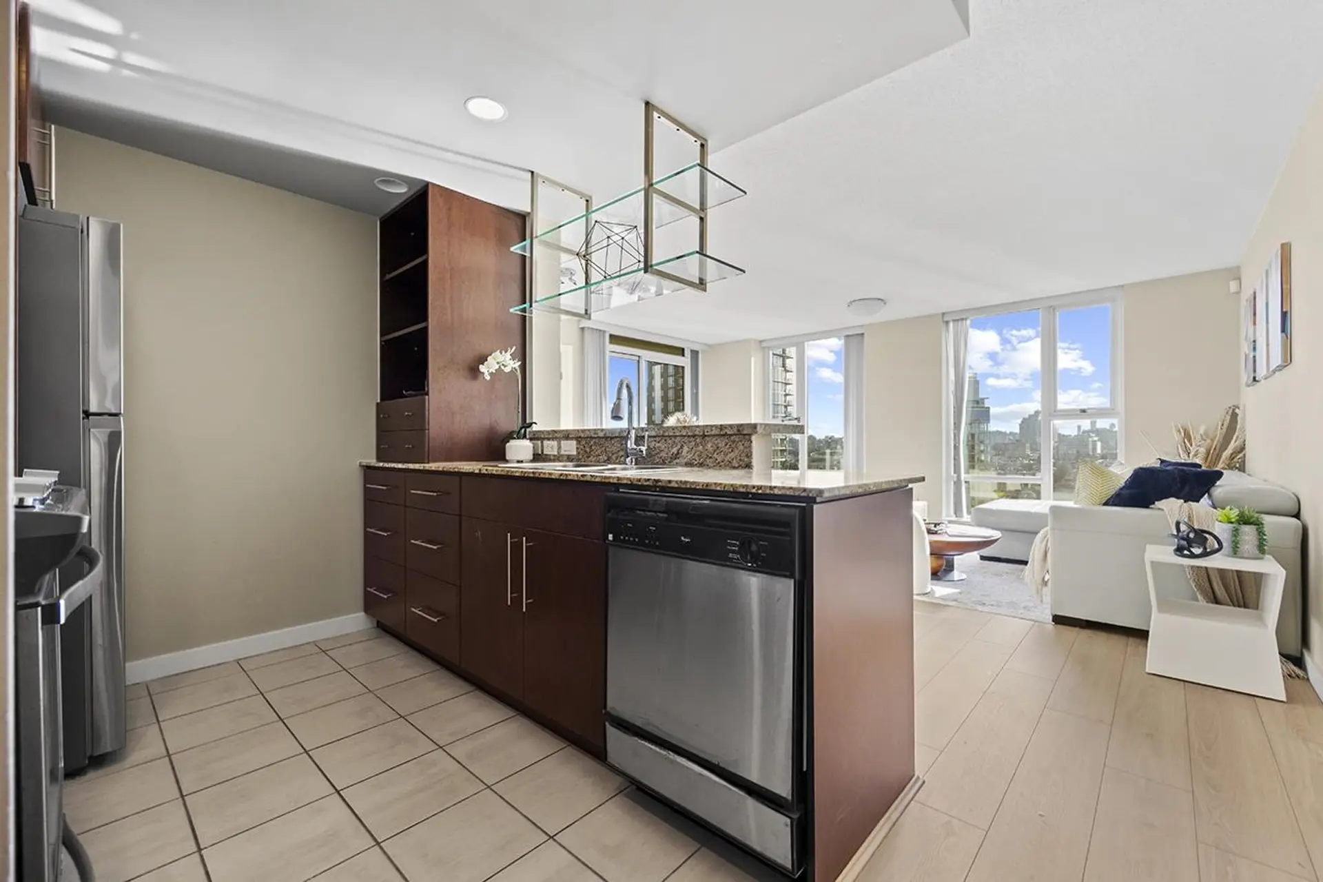 #2606 583 Beach Crescent - Image 8