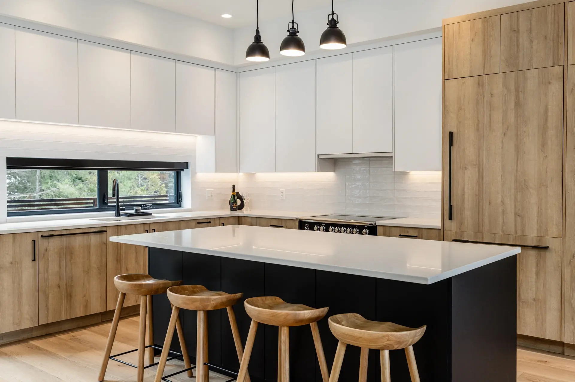 #15 2077 Garibaldi Way - Image 2