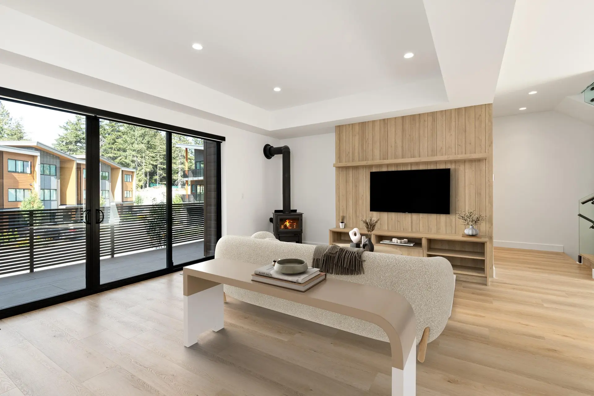 #15 2077 Garibaldi Way - Image 3