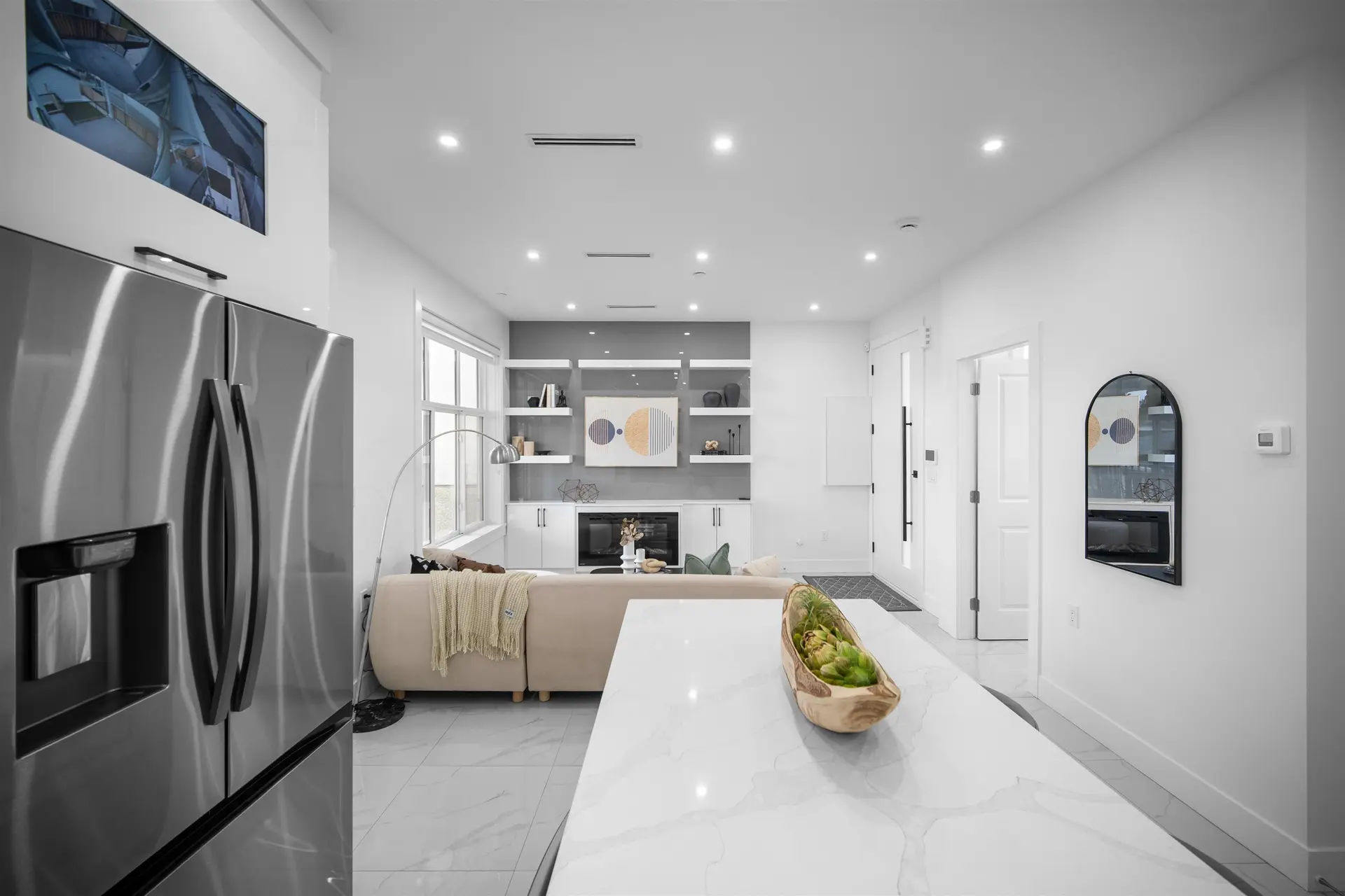 2074 E 50th Avenue - Image 4