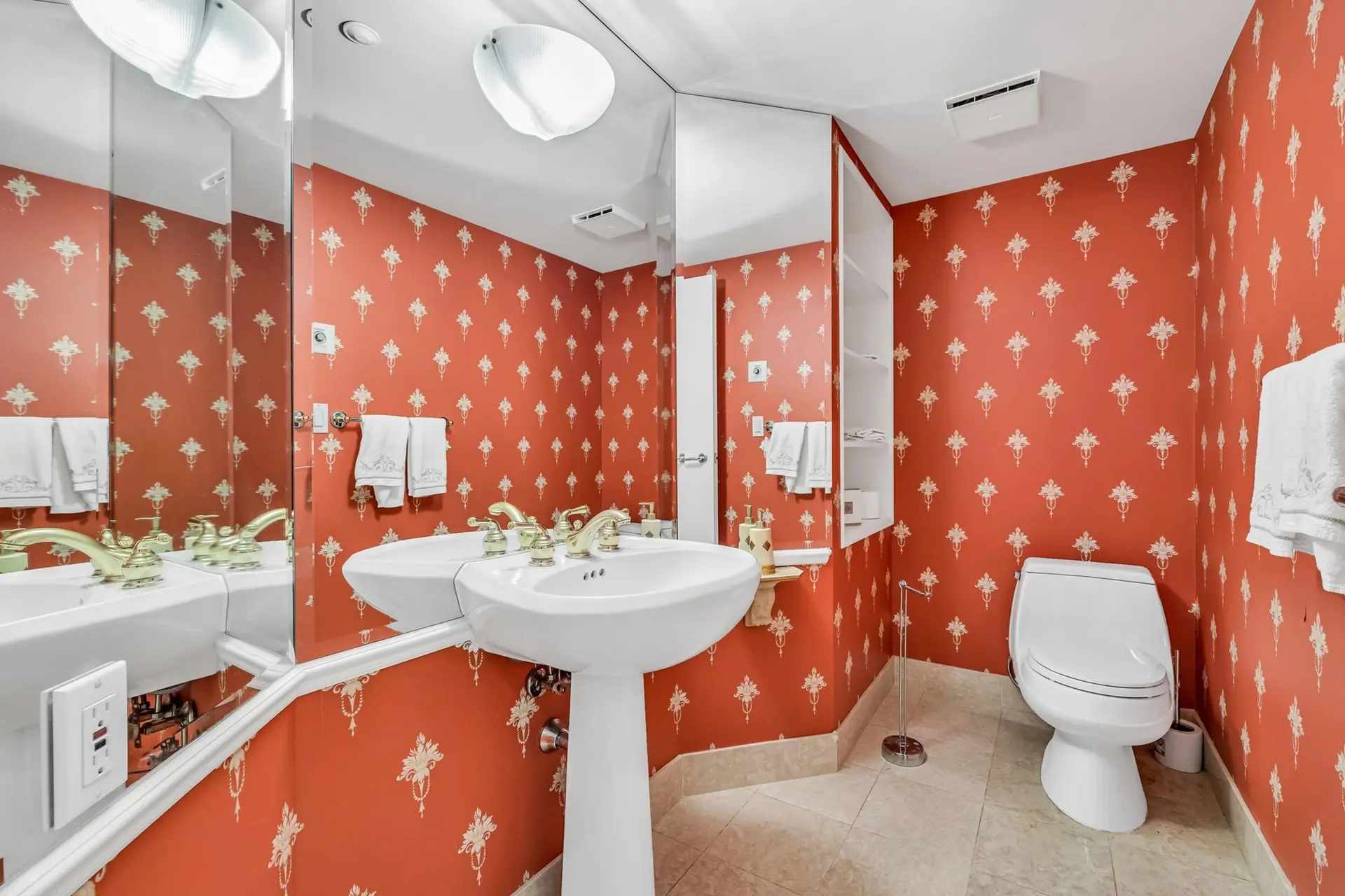 #6 1350 W 14th Avenue - Image 19
