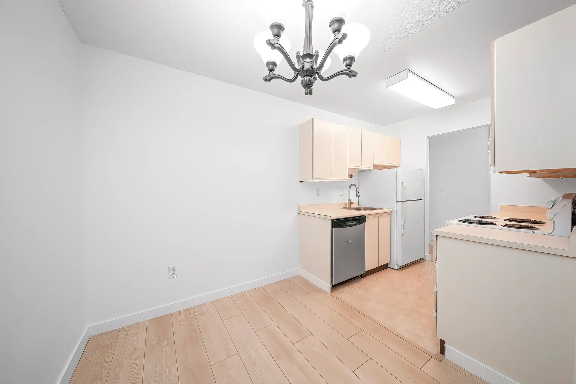#208 7571 Moffatt Road - Image 13