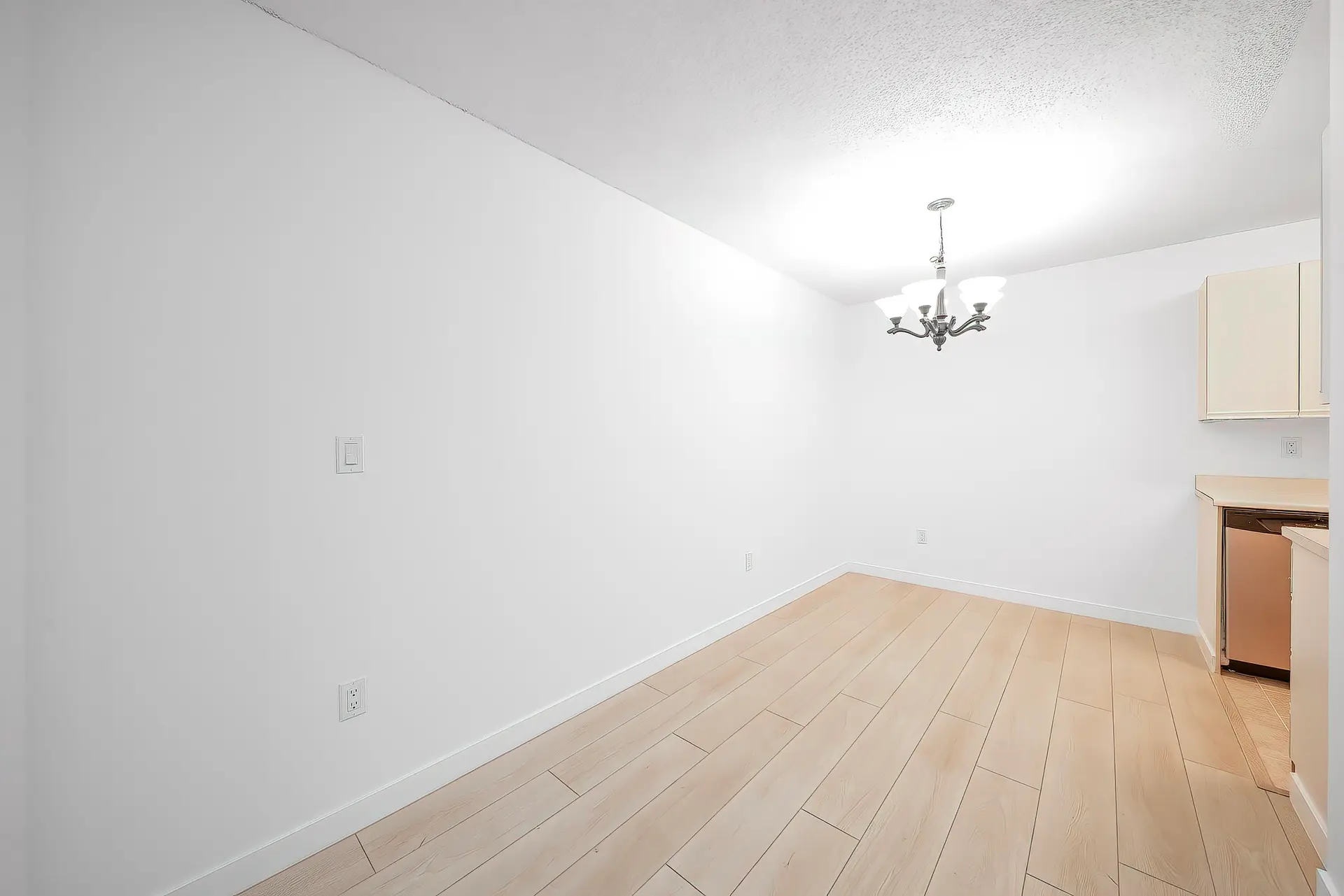 #208 7571 Moffatt Road - Image 12