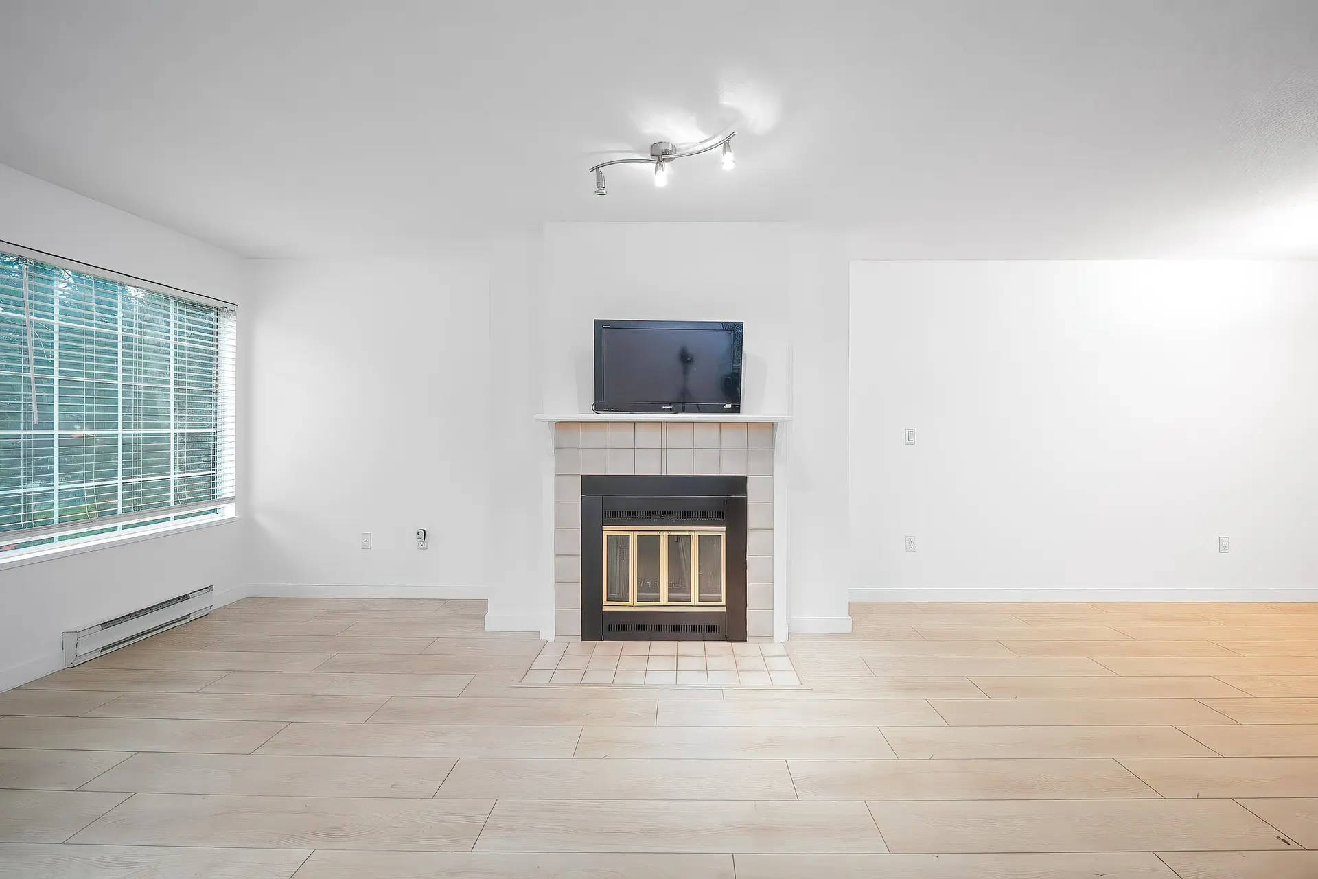 #208 7571 Moffatt Road - Image 1