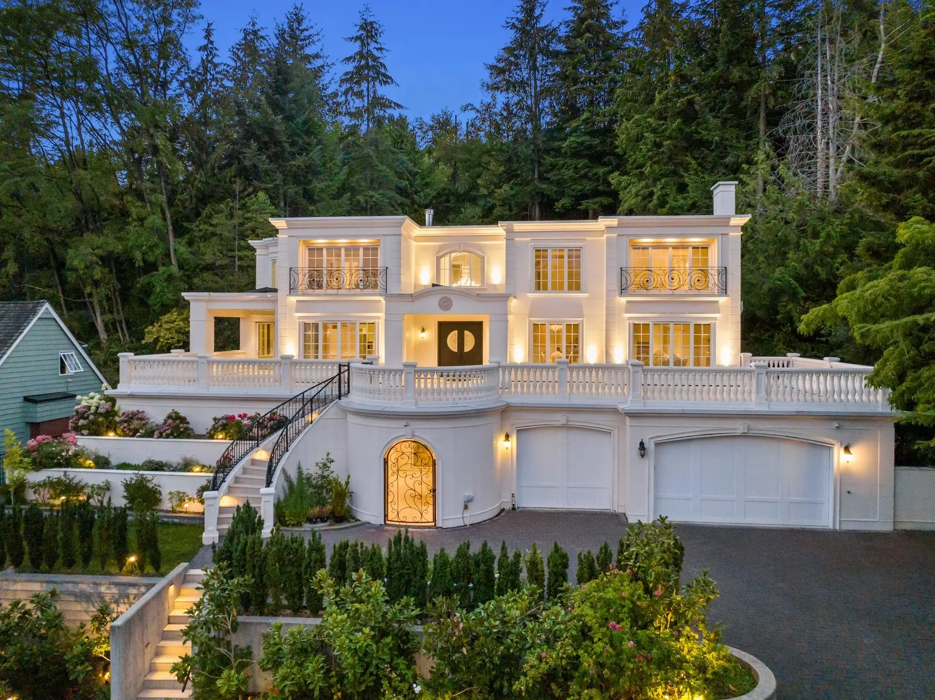 Property at 735 St. Andrews Road, West Vancouver, BC