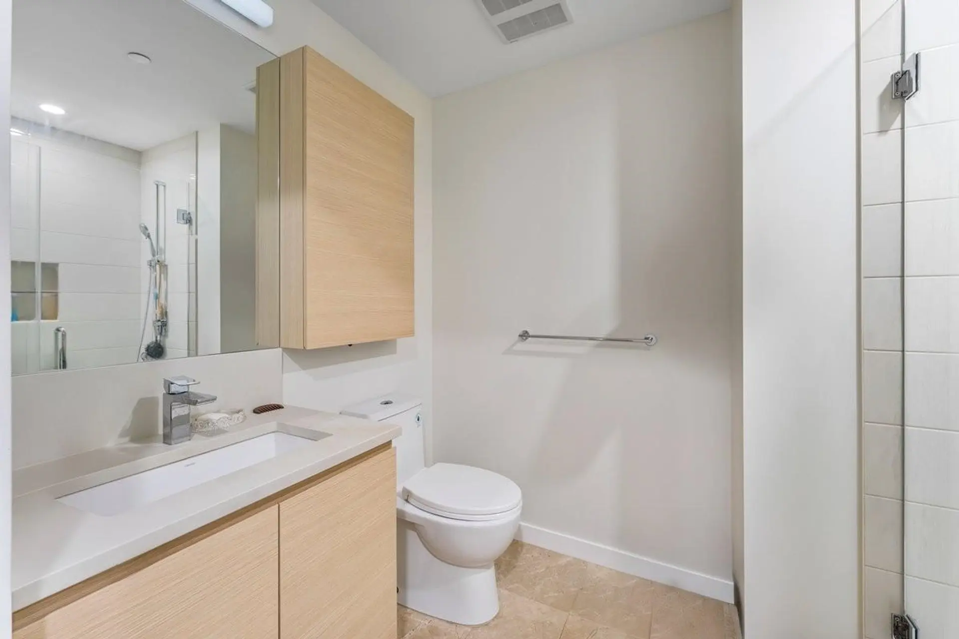 #1711 2186 Gilmore Avenue - Image 10