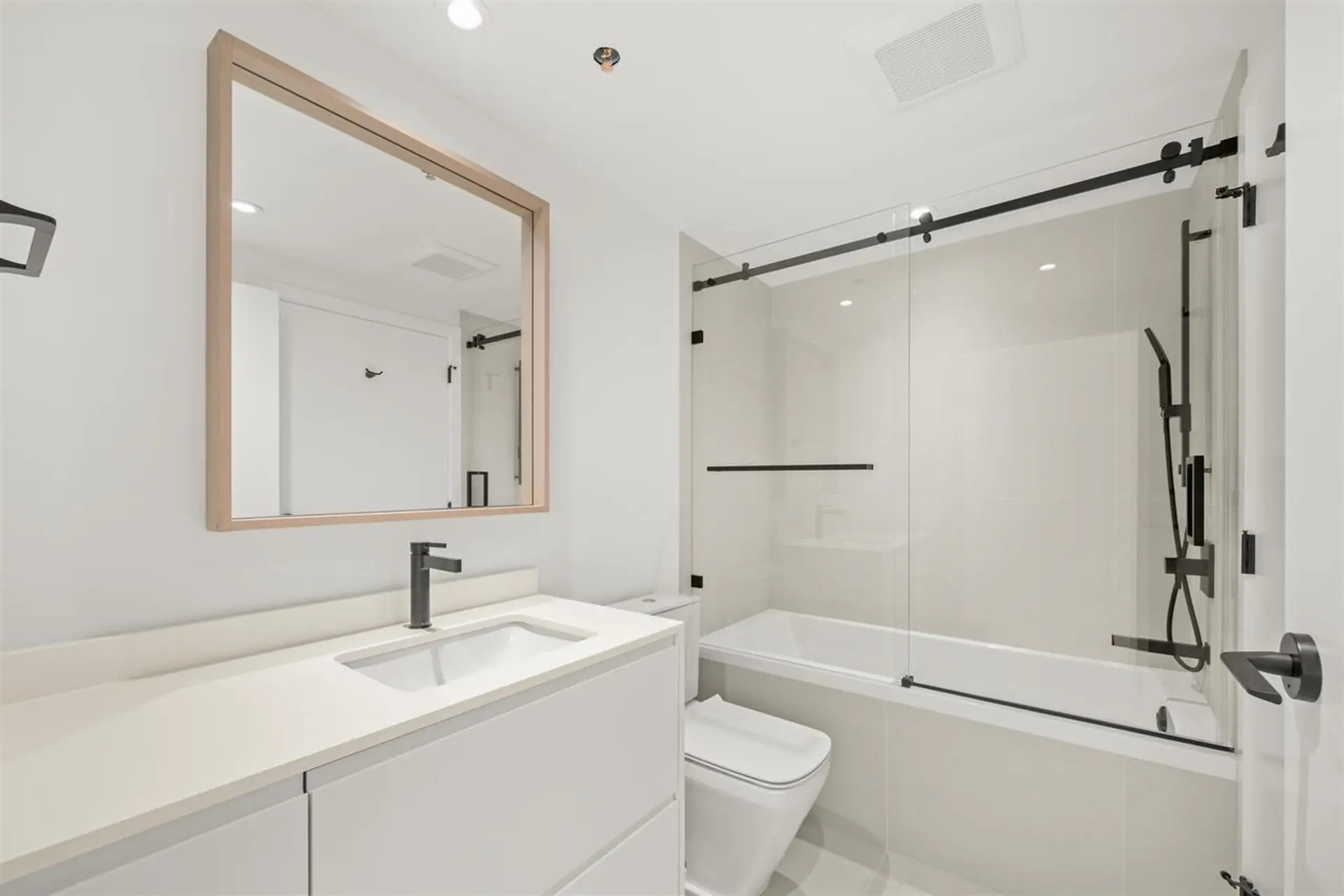 Property at #32 530 W 28TH AVENUE, Vancouver, BC