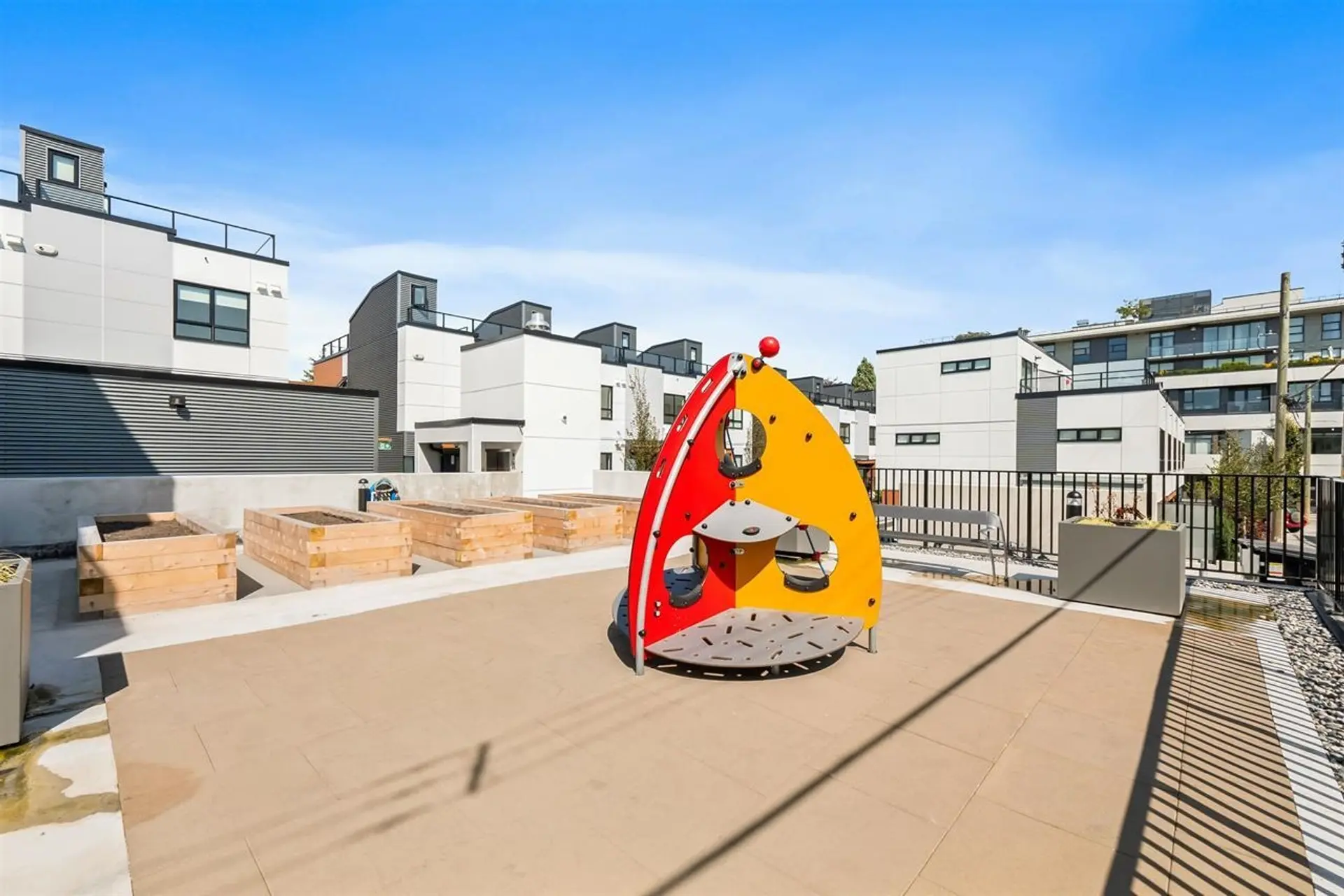 Property at #32 530 W 28TH AVENUE, Vancouver, BC