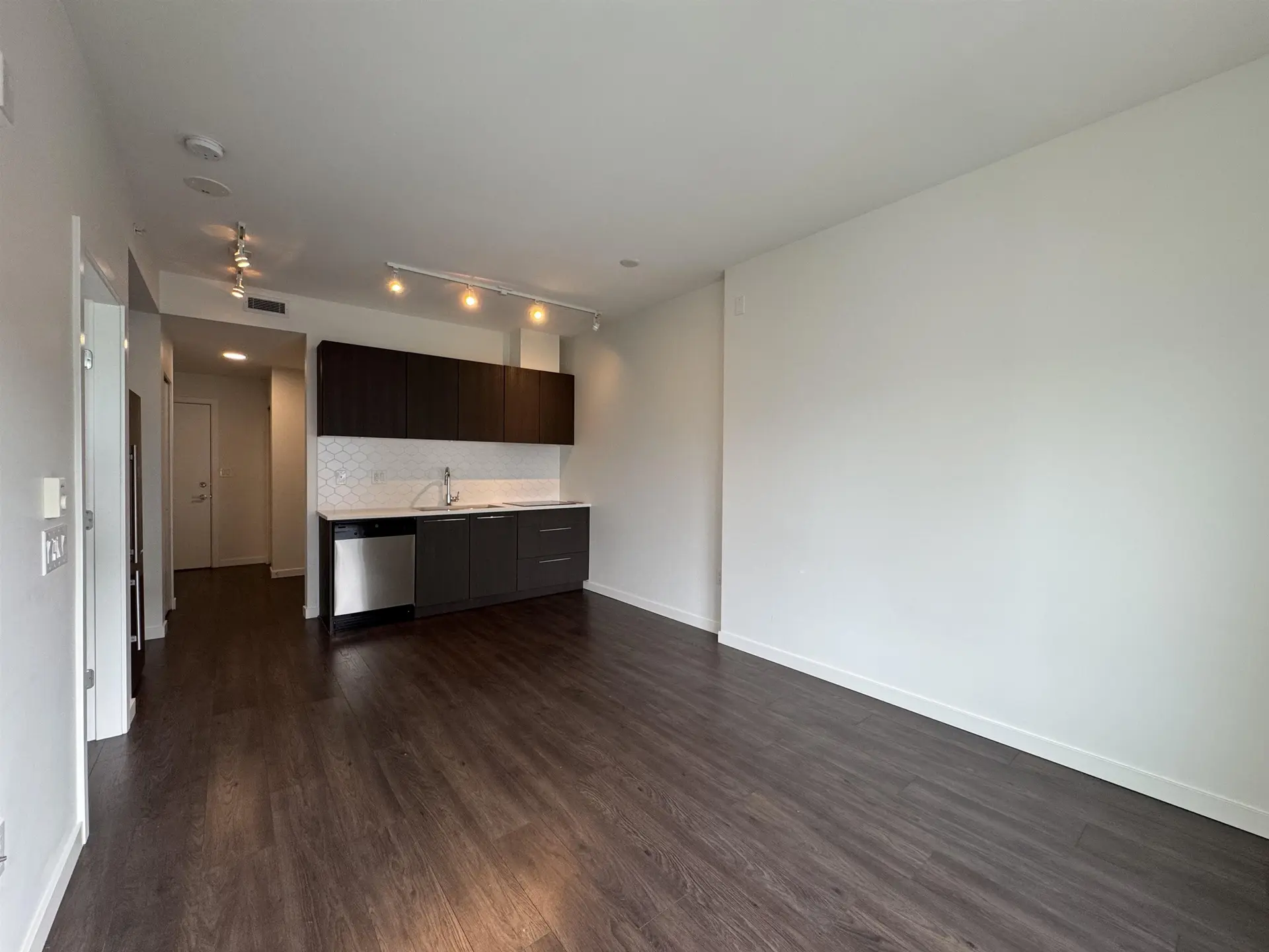 #1707 691 North Road - Image 6