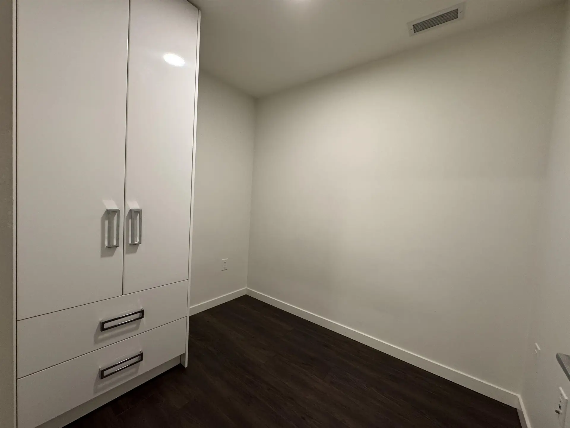 #1707 691 North Road - Image 3